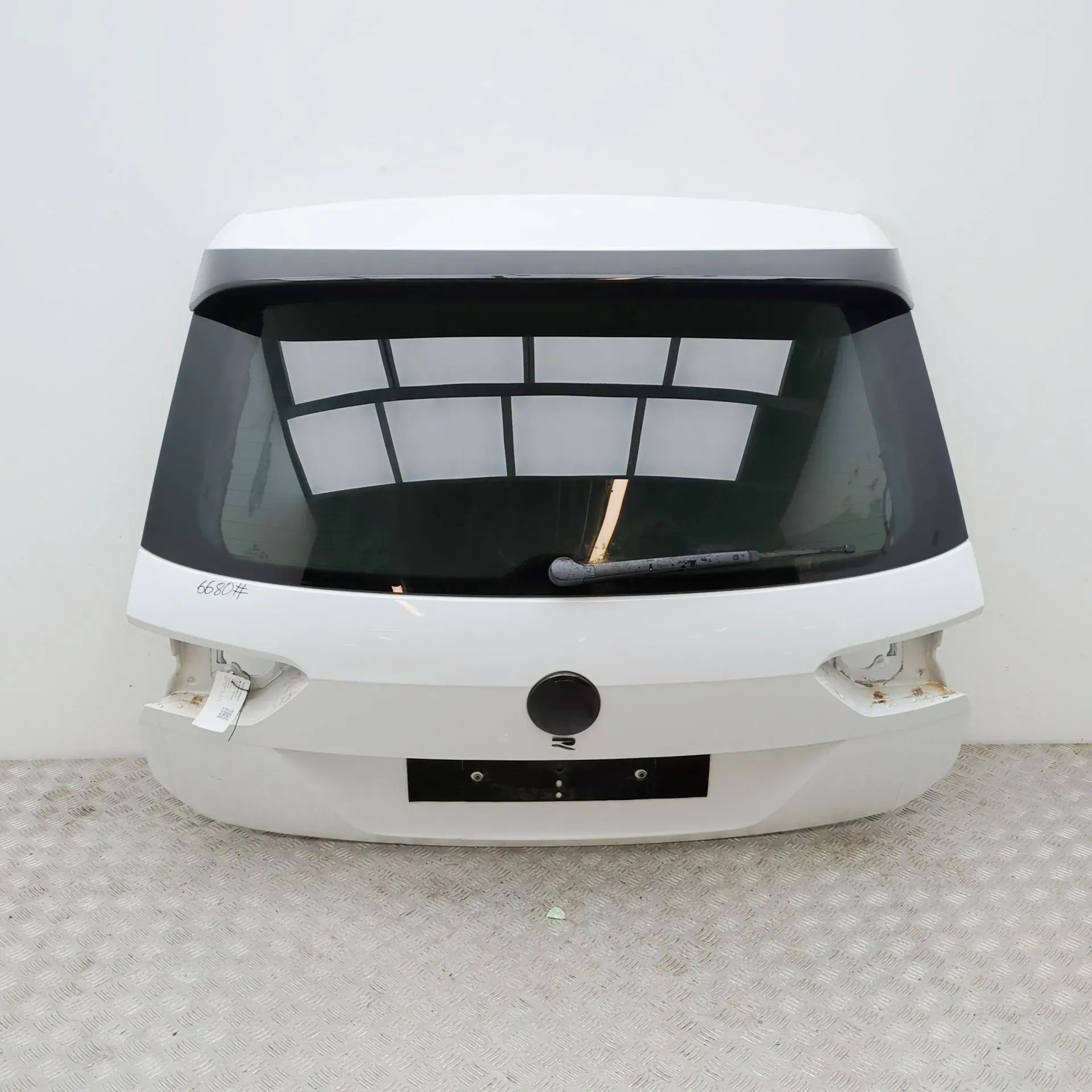 Volkswagen Tiguan Tailgate / boot lid
