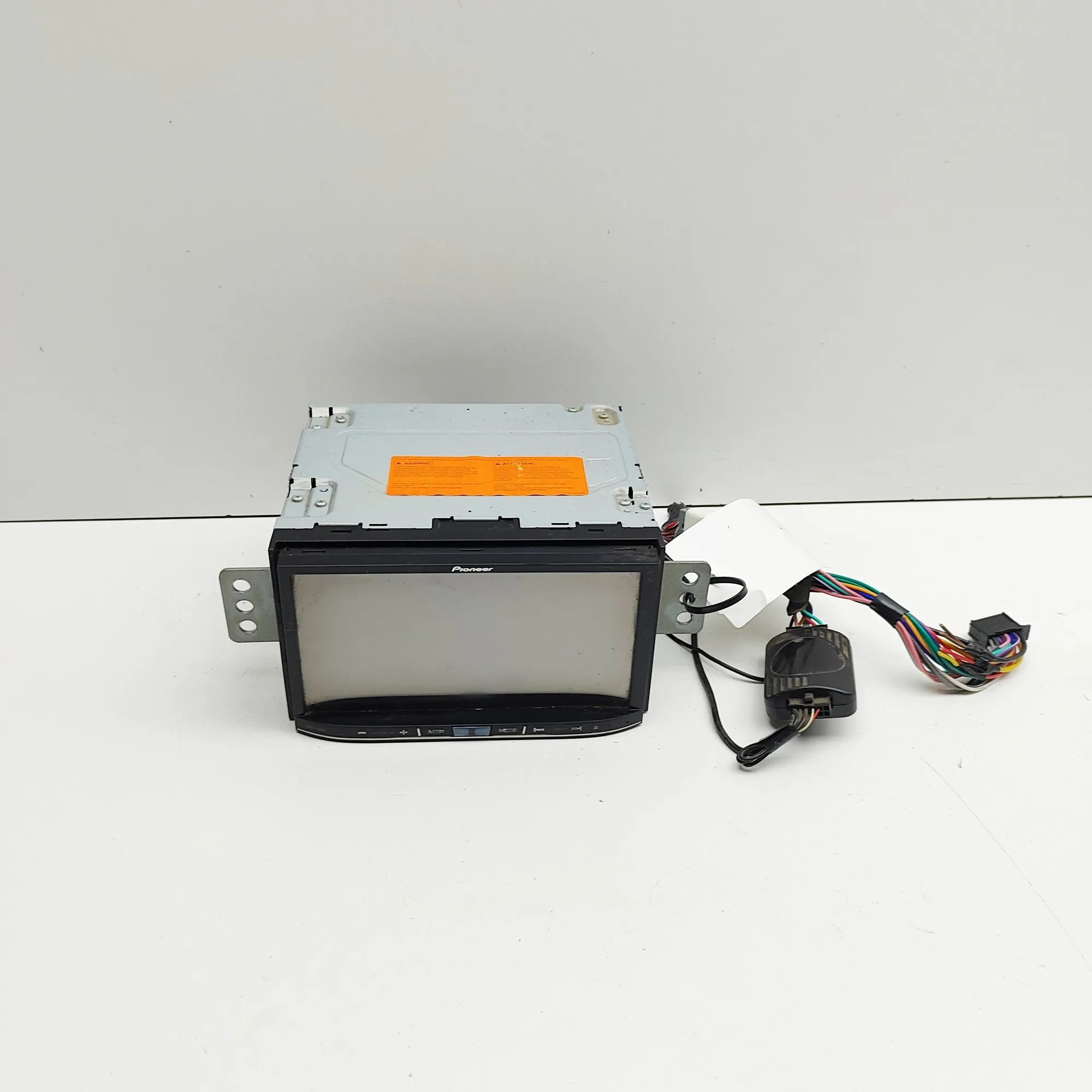 Isuzu D-Max Radio / CD / navigation head unit Radio / CD / navigation head unit — ISUZU D-MAX...