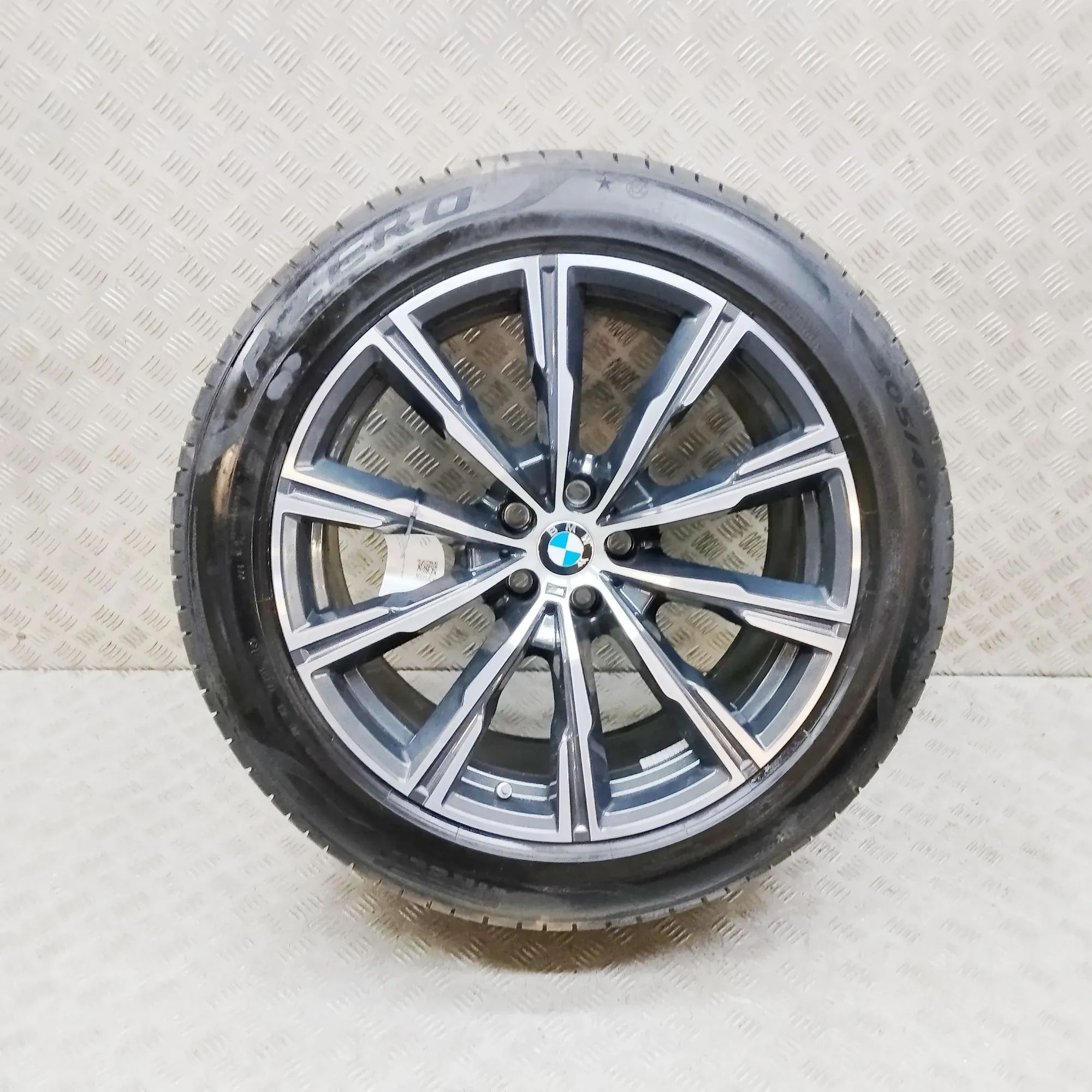 BMW X5 (G05) Alloy Wheel Alloy wheel — BMW X5 (G05) (2018-...) — 8071997...