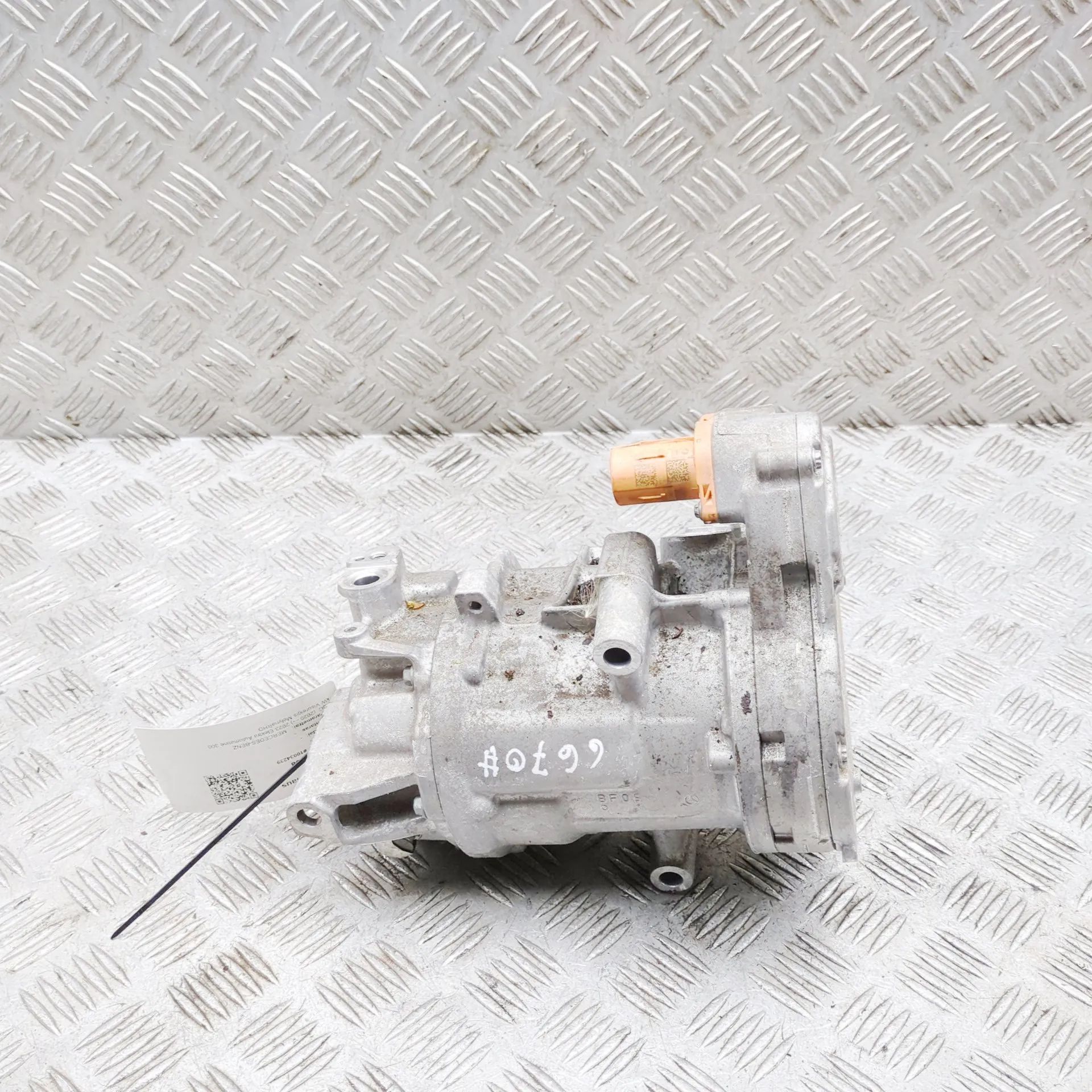 Mercedes-Benz EQC (N293) Air-conditioning compressor Air-conditioning compressor — MERCEDES BENZ EQC...