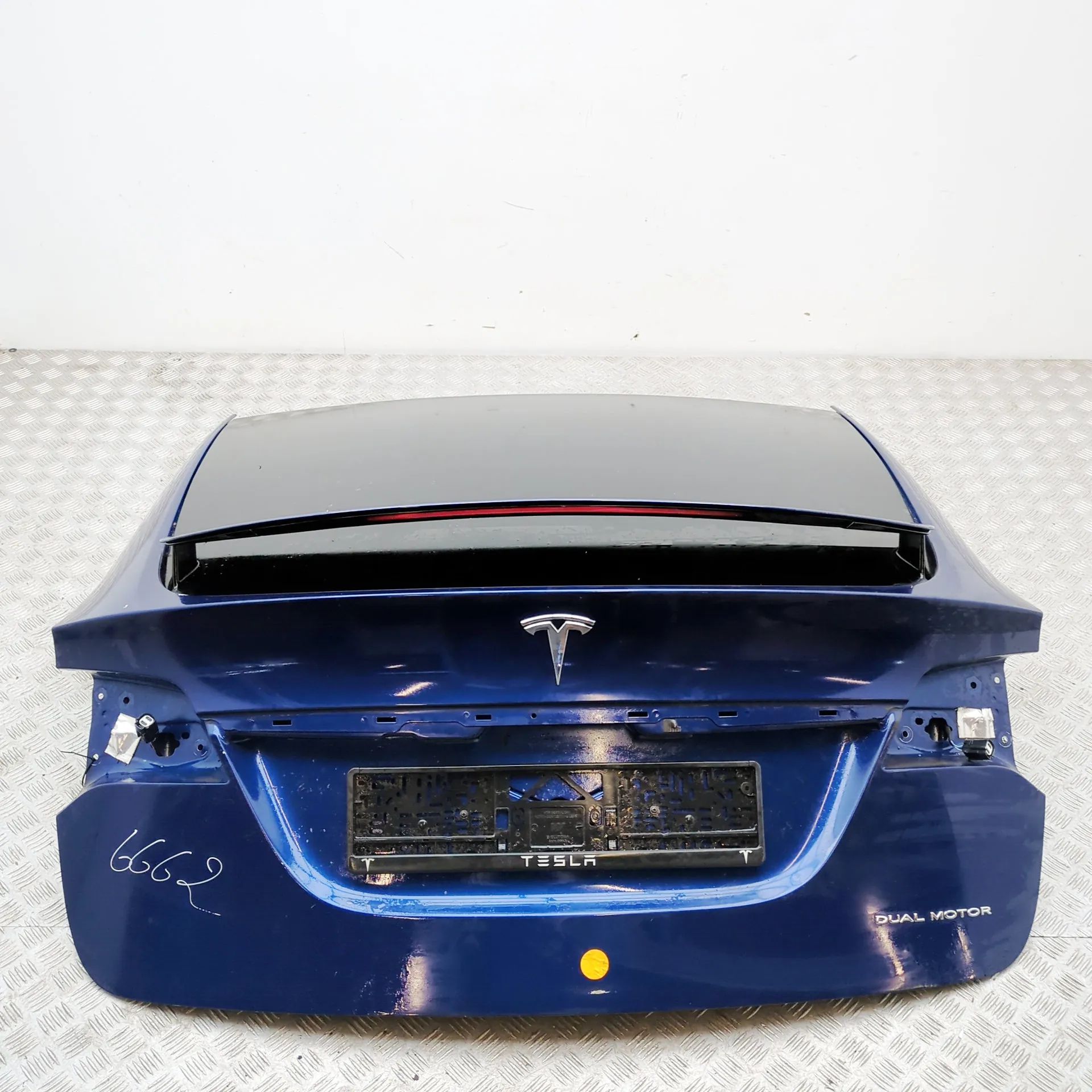 Tesla Model X Tailgate / boot lid Tailgate / boot lid — TESLA MODEL X (2013-...) ...