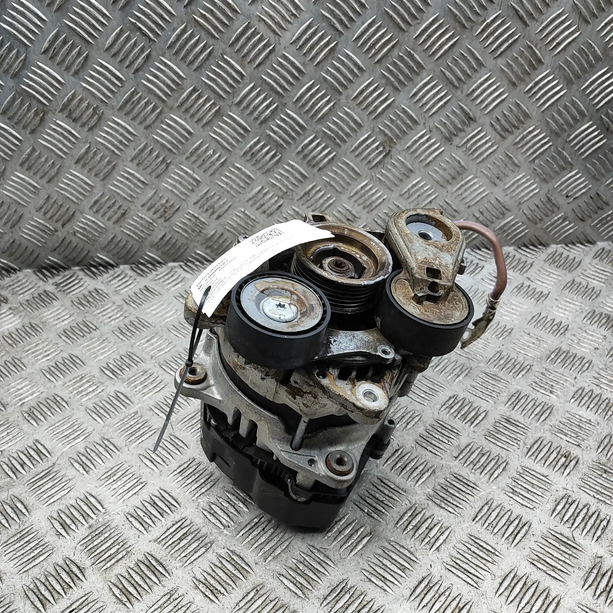 Volkswagen Golf 7 Alternator Alternator — VW GOLF (VIII CD1) (2020-...) — 05...