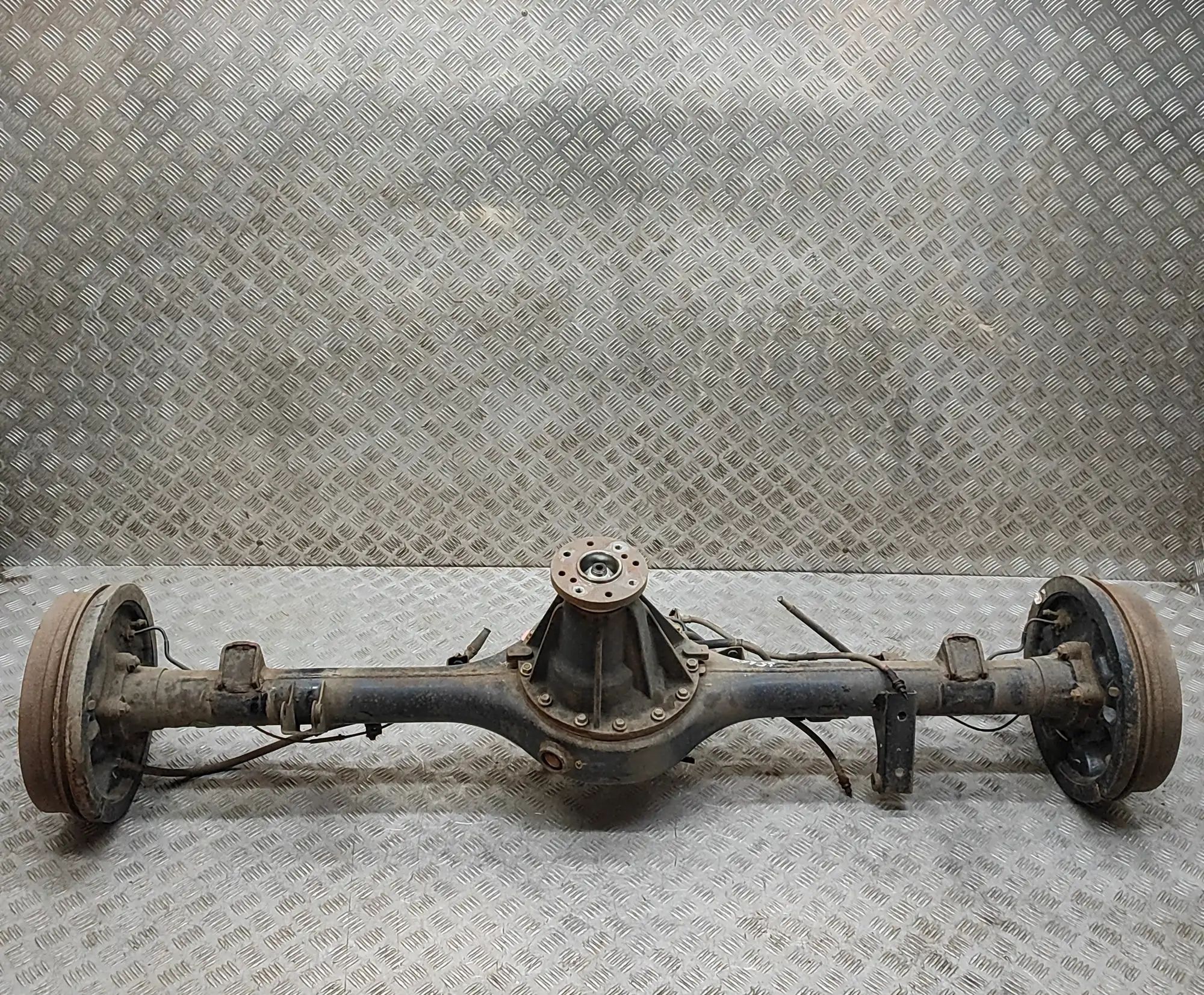 Ford Ranger Rear Axle Rear axle — FORD RANGER (TKE) (2011-...) — JB3Z...