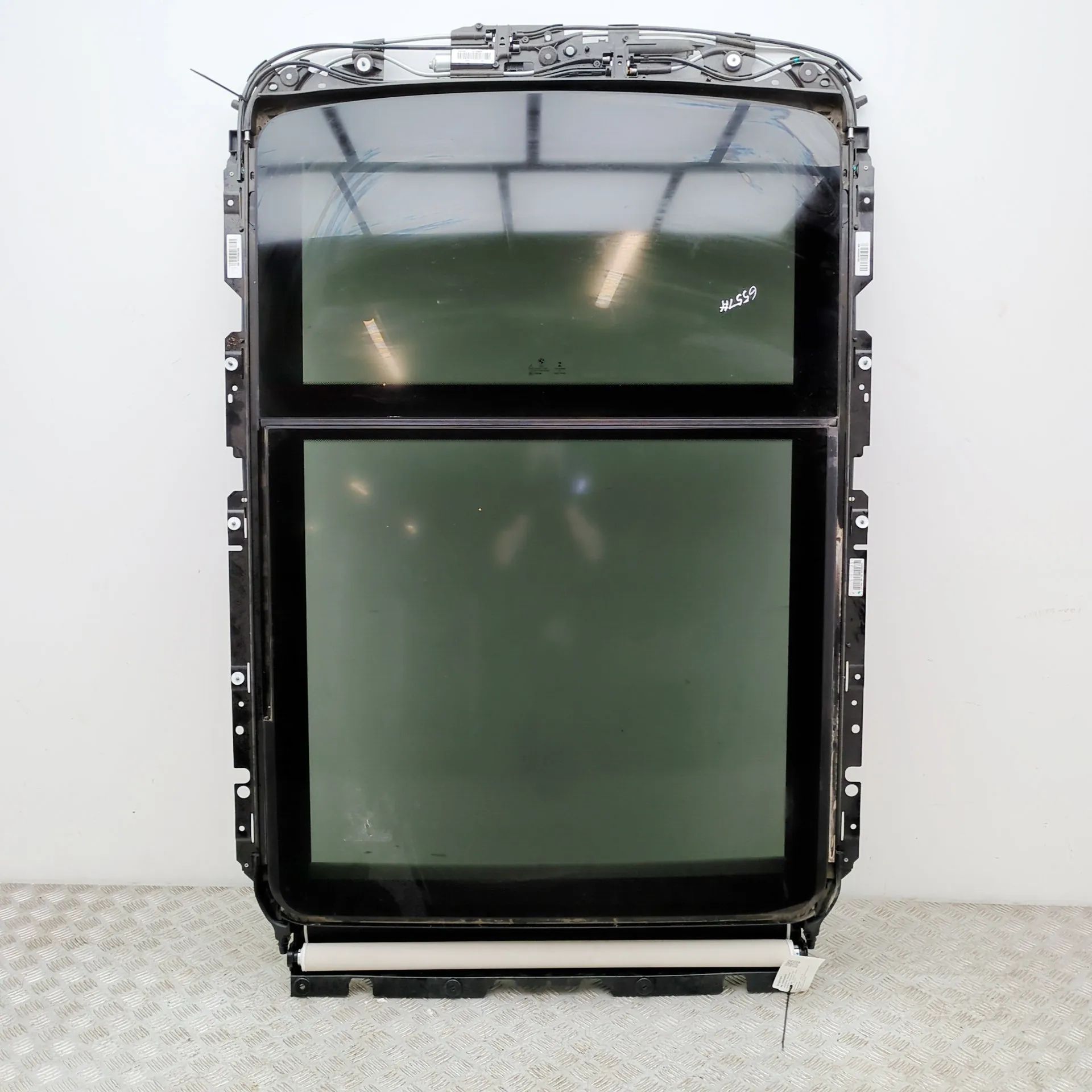 BMW X3 / iX3 (G01) Kattoluukku Sunroof — BMW IX3 (G08) (2020-PRESENT) — 5A3252...