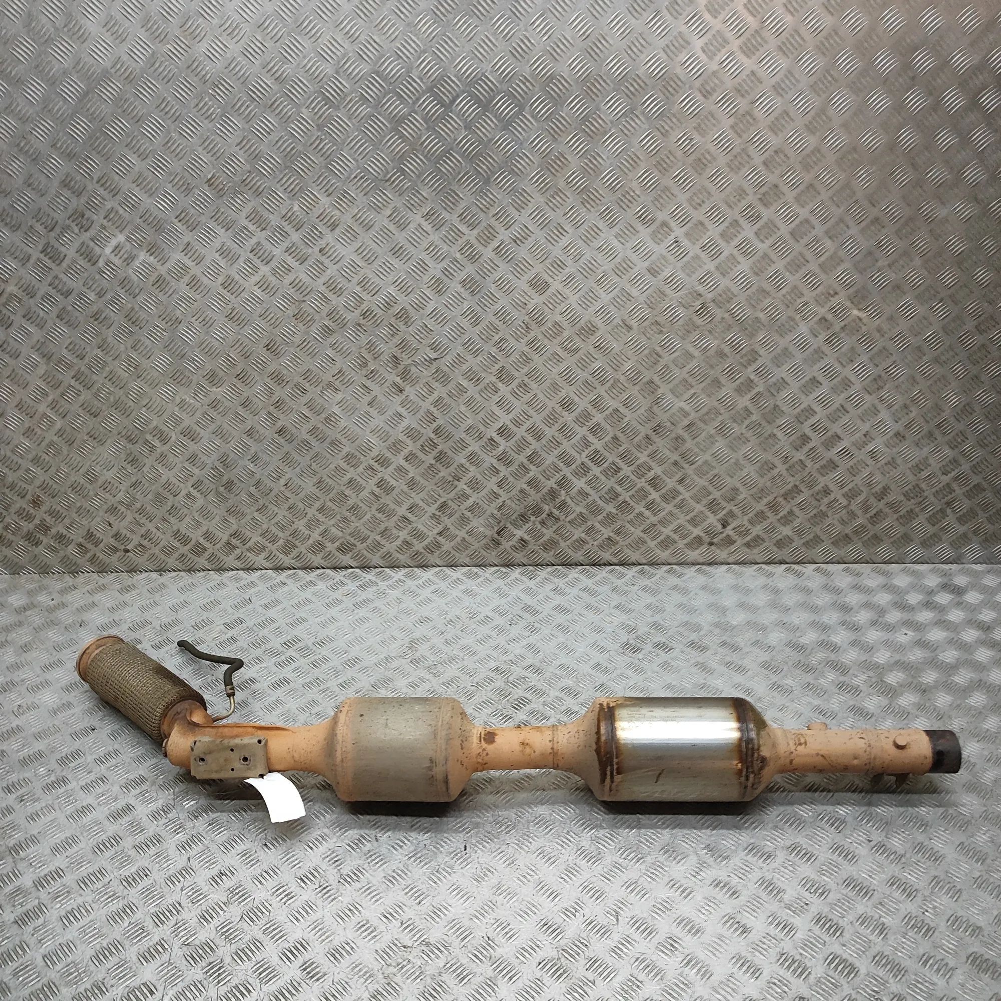 Volkswagen Crafter catalytic converter Catalytic converter — VW CRAFTER (Furgon SY_) (...