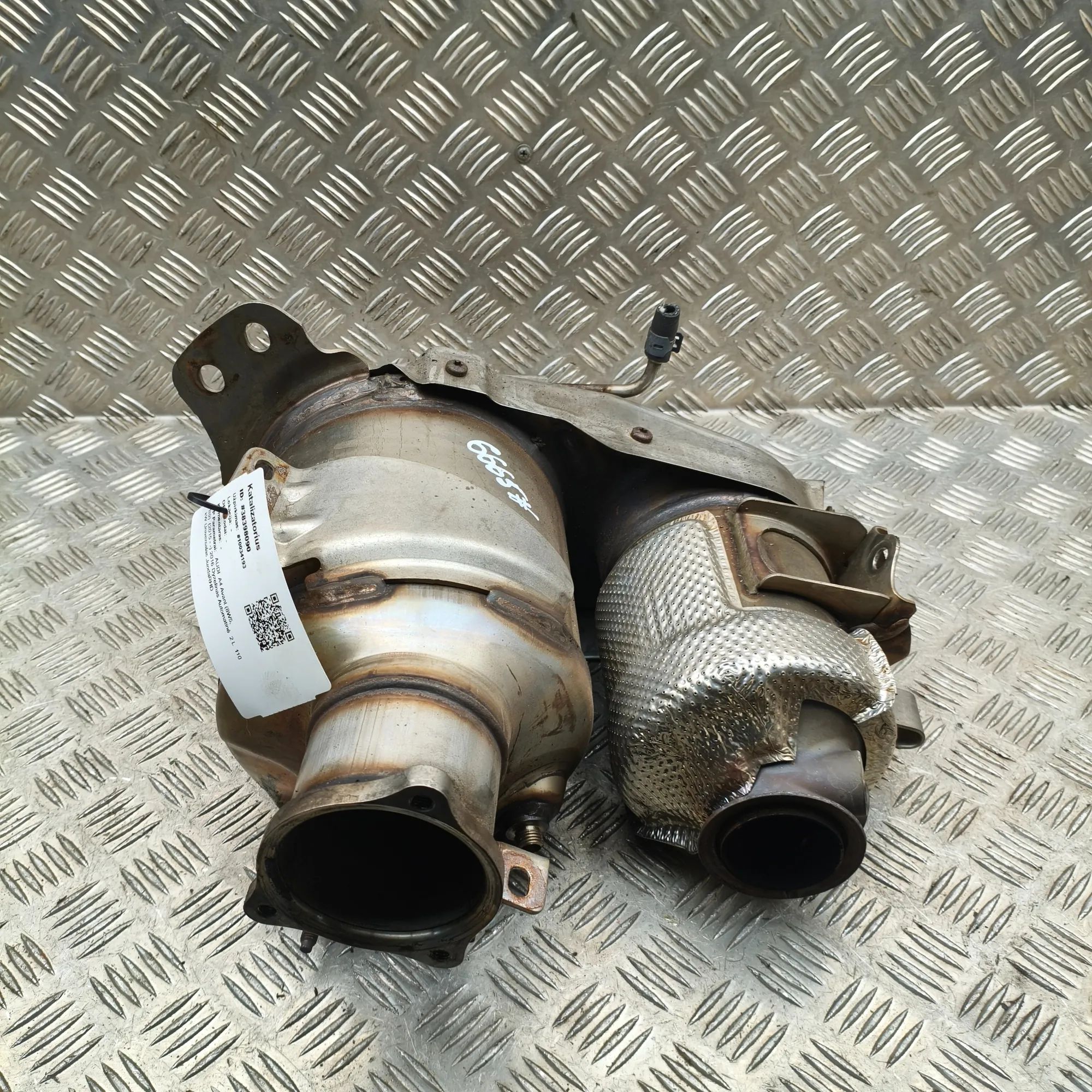 Audi A4 (B8) катализатор Catalytic converter — AUDI A4 (Avant 8W5, B9) (...