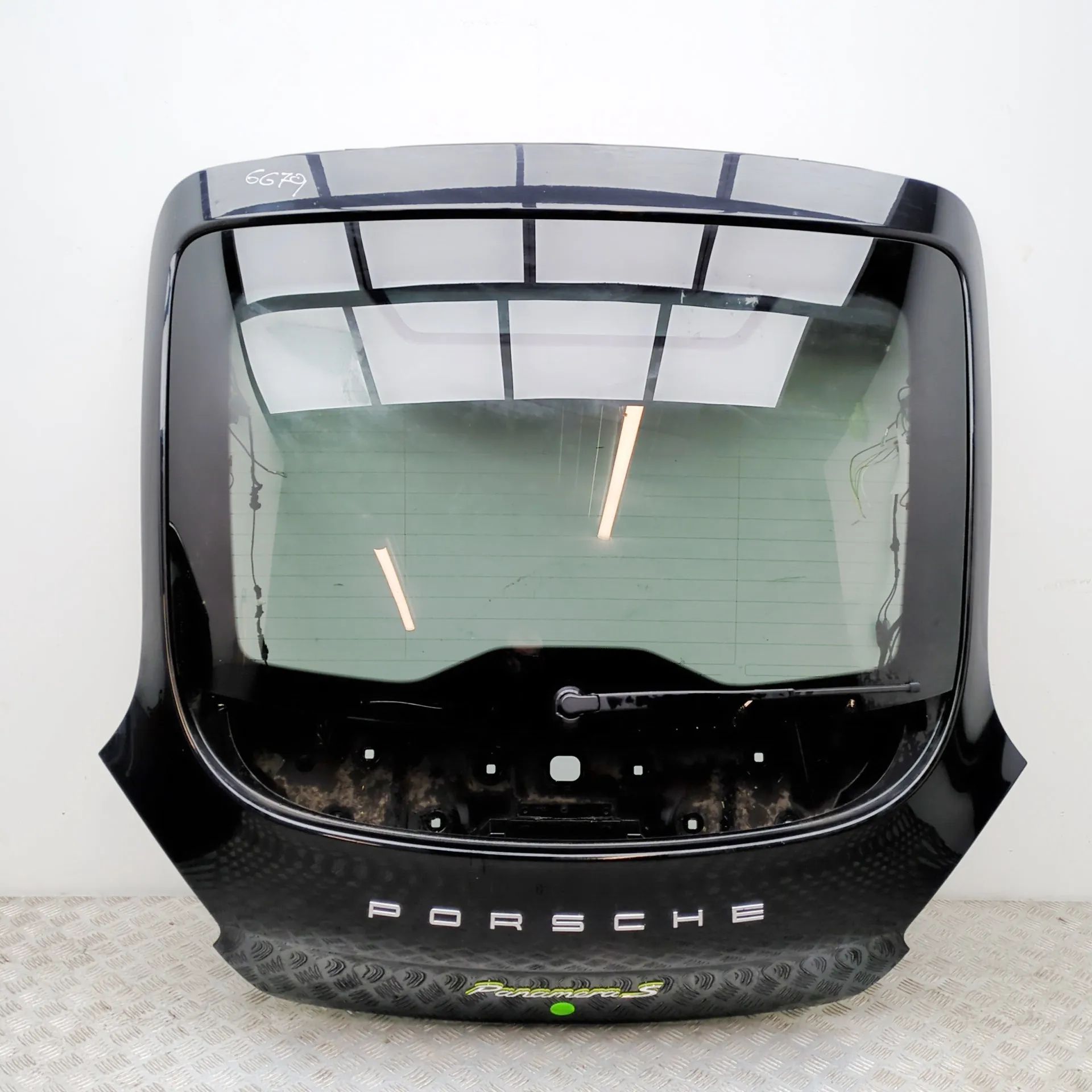 Porsche Panamera Tailgate / boot lid