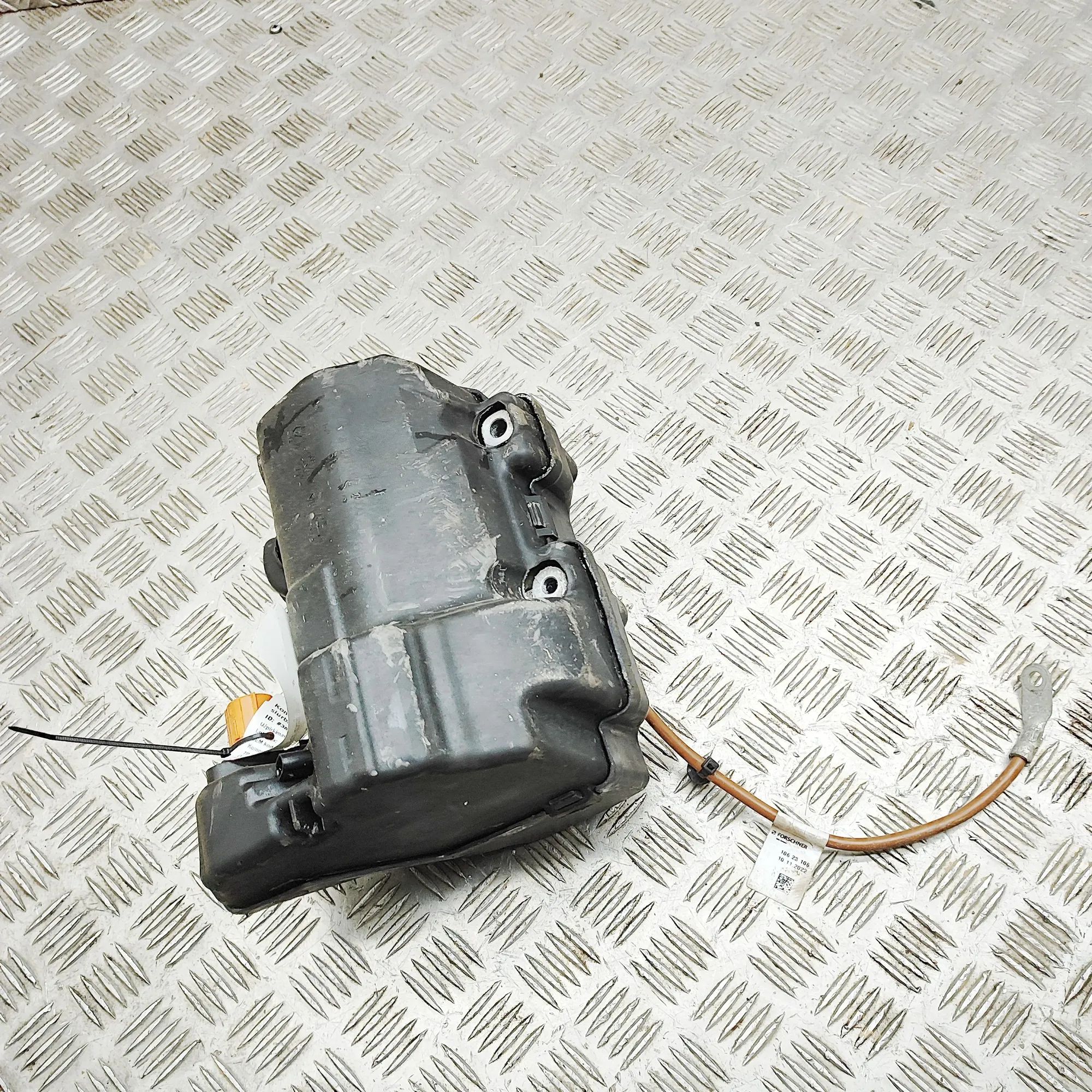 Mercedes-Benz EQS (V297 / X296) Air-conditioning compressor Air-conditioning compressor — MERCEDES BENZ EQS...