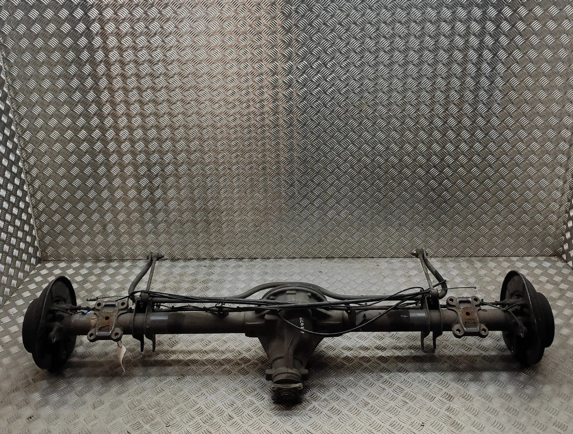 Mercedes-Benz Sprinter (W907 / W910)  Rear Axle Rear axle — MERCEDES BENZ SPRINTER (3, 5-t Van ...