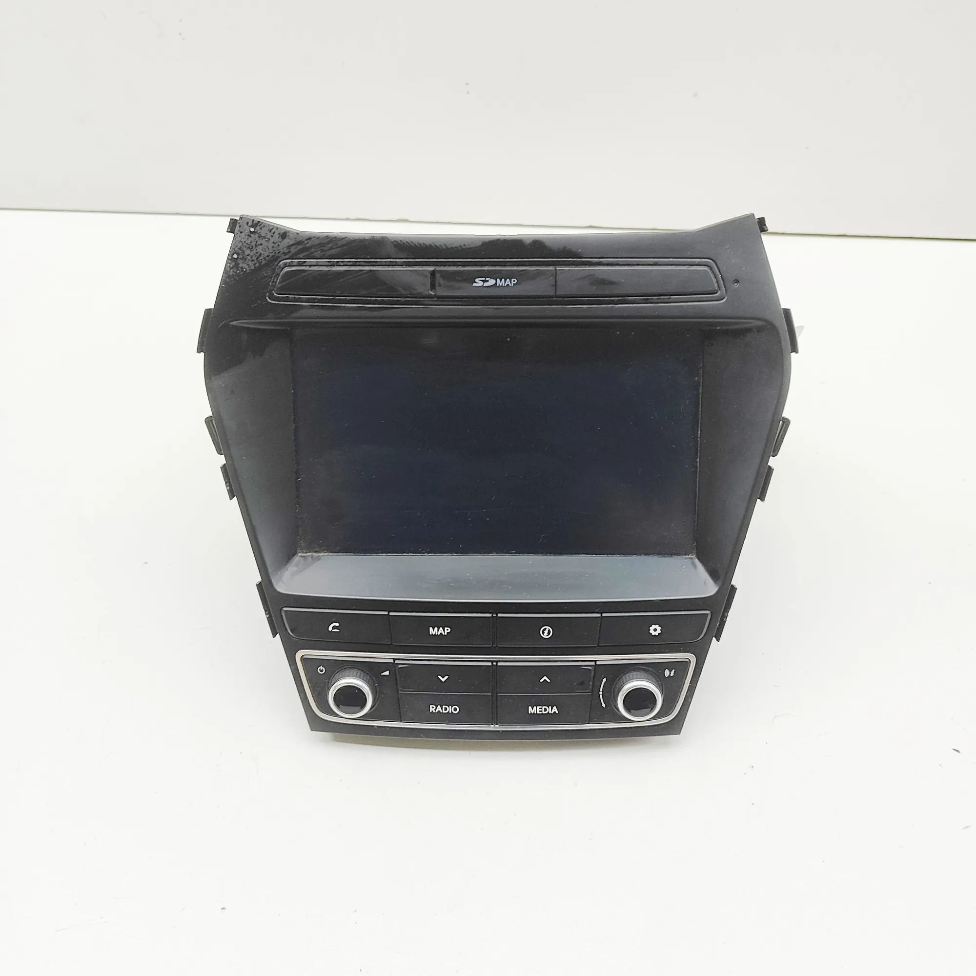 Hyundai Santa Fe Radio / CD / navigation head unit Radio / CD / navigation head unit — HYUNDAI SAN...