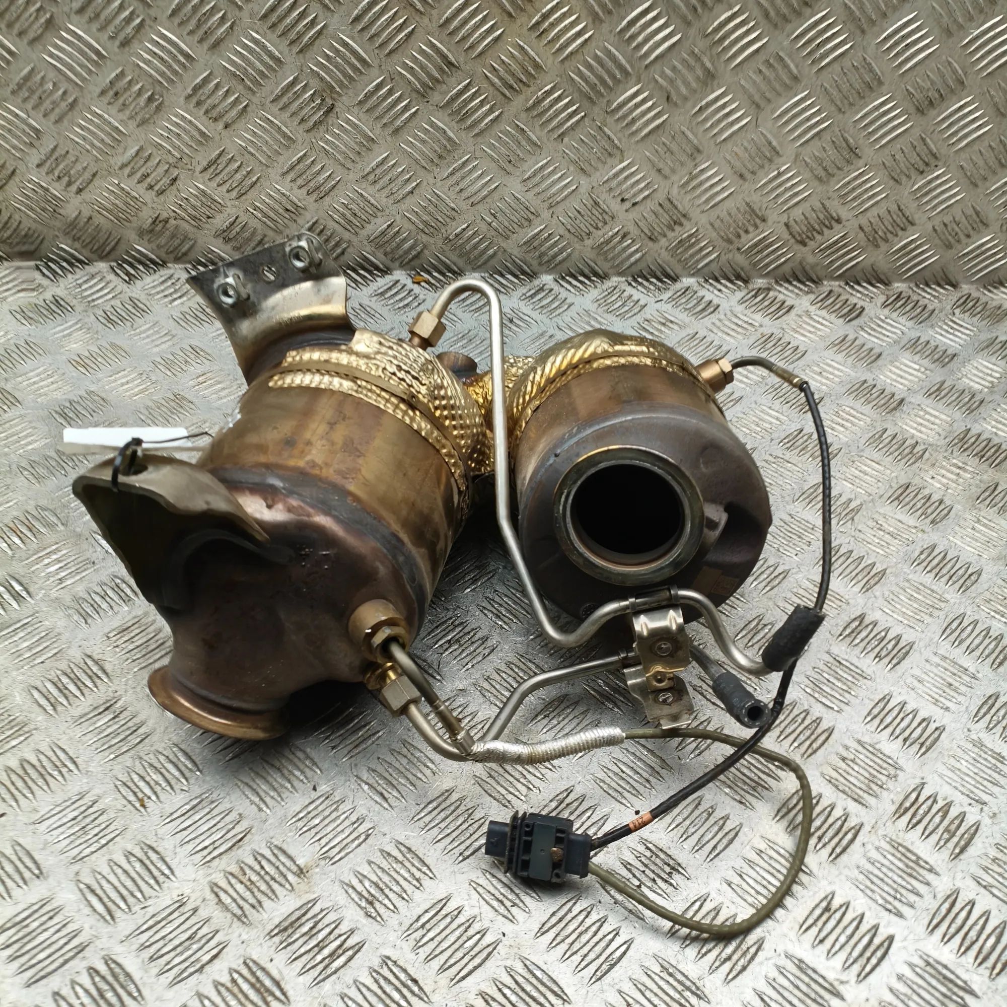 Audi Q3 (F3) katalysaattori Catalytic converter — AUDI Q3 (F3) (2018-...) —...