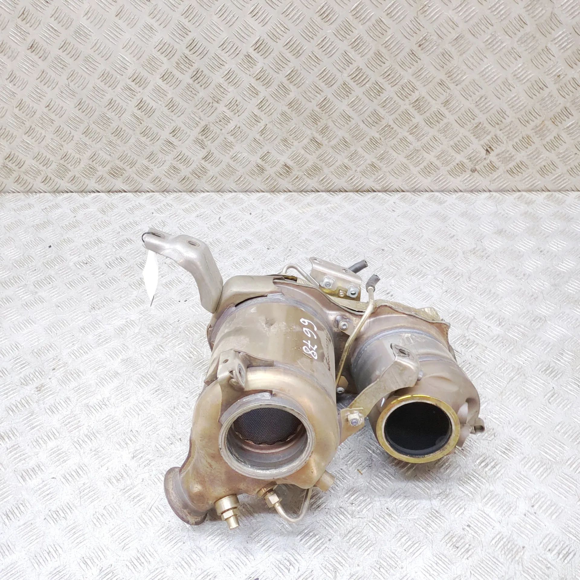 Volkswagen Golf 8 katalüsaator Catalytic converter — VW GOLF (VIII CD1) (2020-...