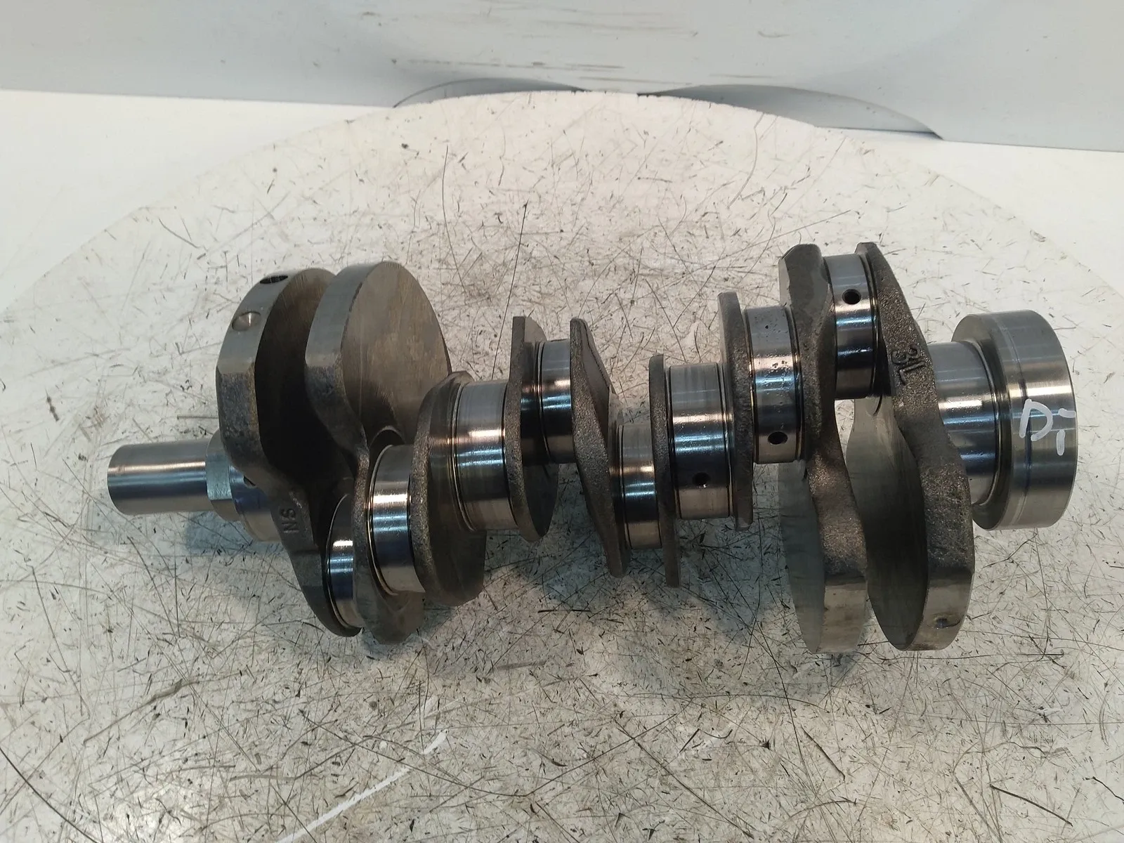 Land Rover Discovery Engine parts Crankshaft — LAND ROVER DISCOVERY IV (L319) (20...