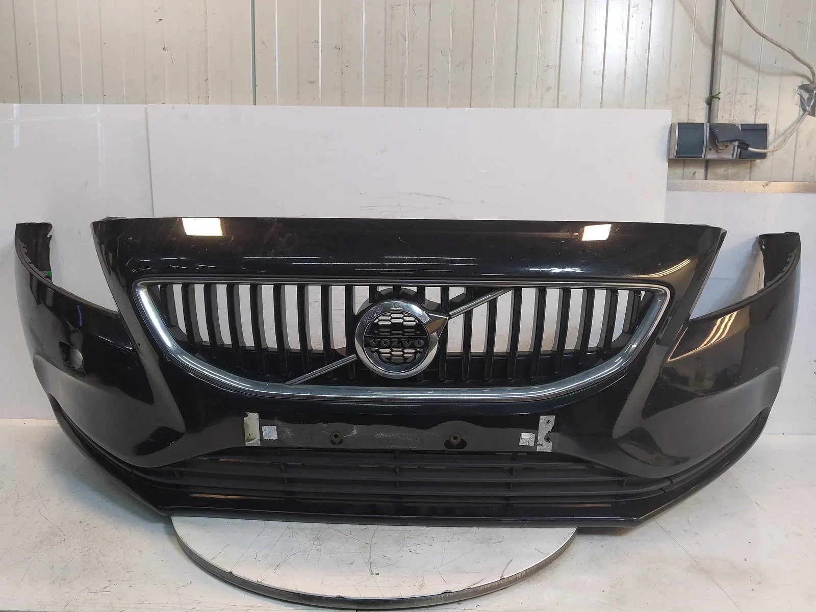 Volvo V40 Body Front bumper — VOLVO V40 (2012-2019) — 31353311...