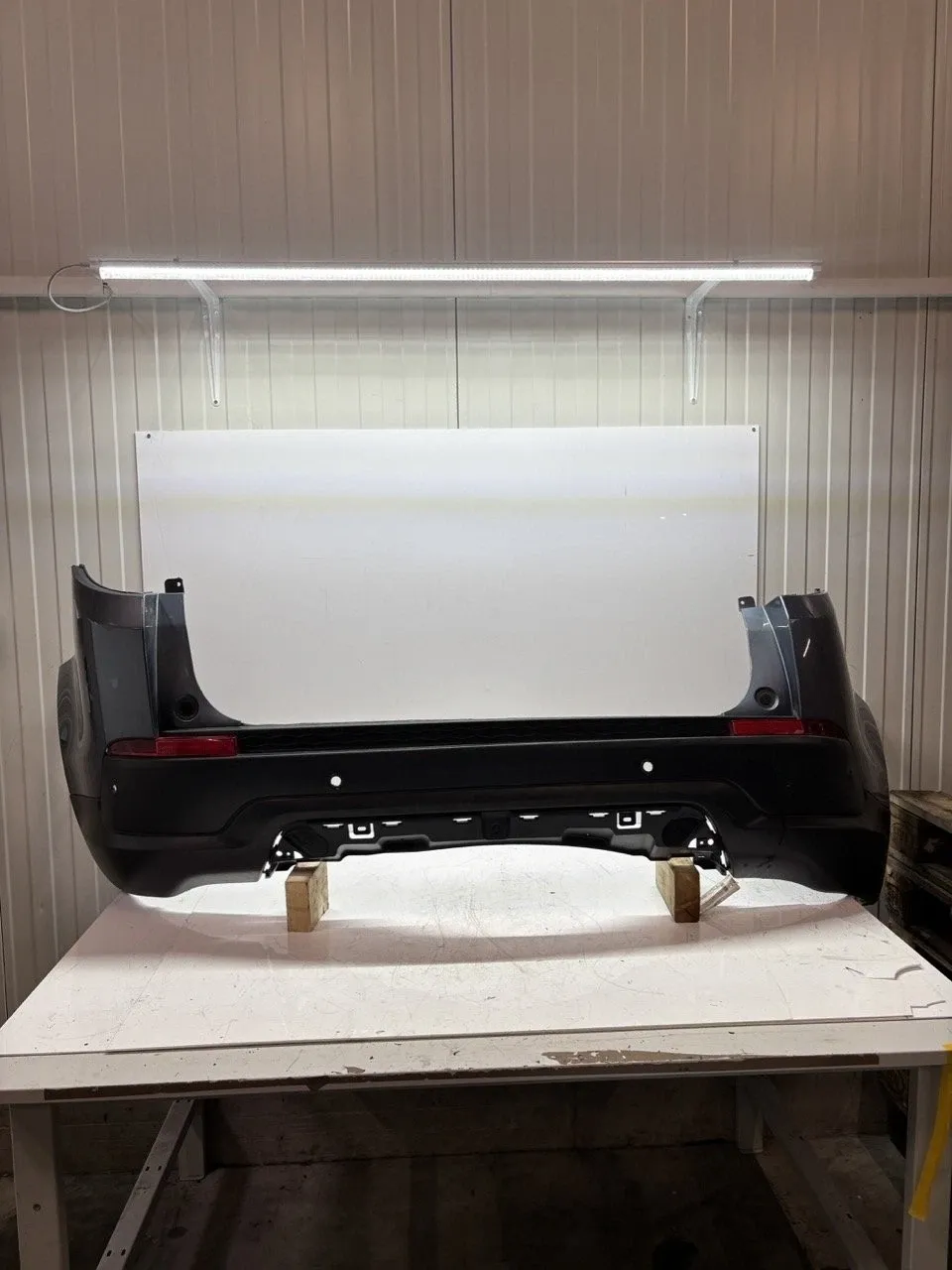 Land Rover Discovery Body Bumper rear — LAND ROVER DISCOVERY SPORT (L550)...