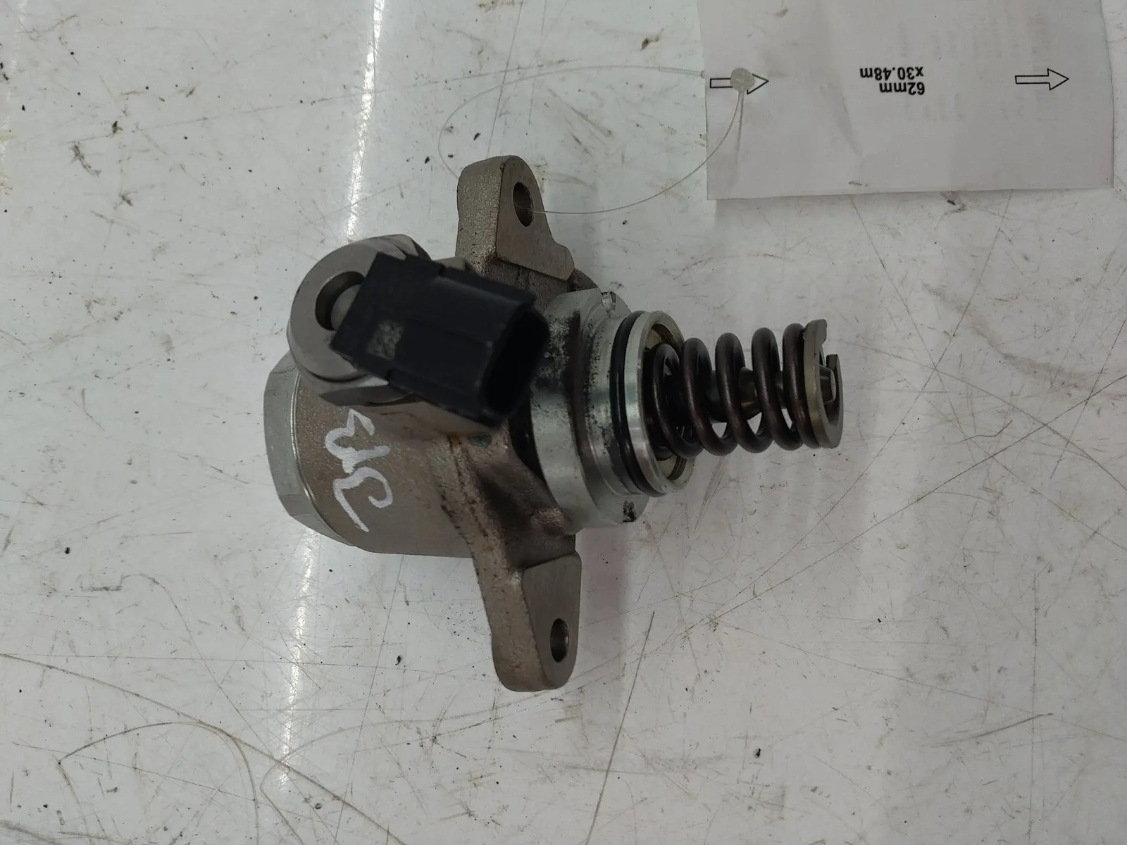 Infiniti QX80 Fuel system Fuel pump — INFINITI NISSAN QX80 PATROL (2010-P...