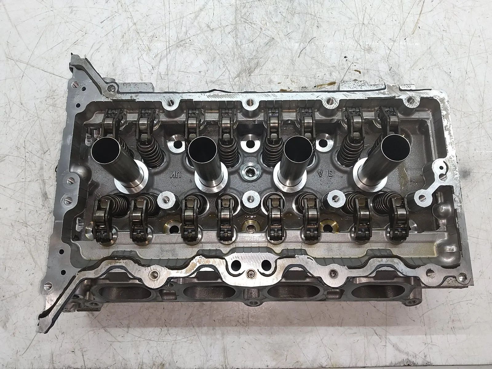 Hyundai i40 Engine parts Cylinder head — HYUNDAI I40 (VF) (2011-2019)

G...