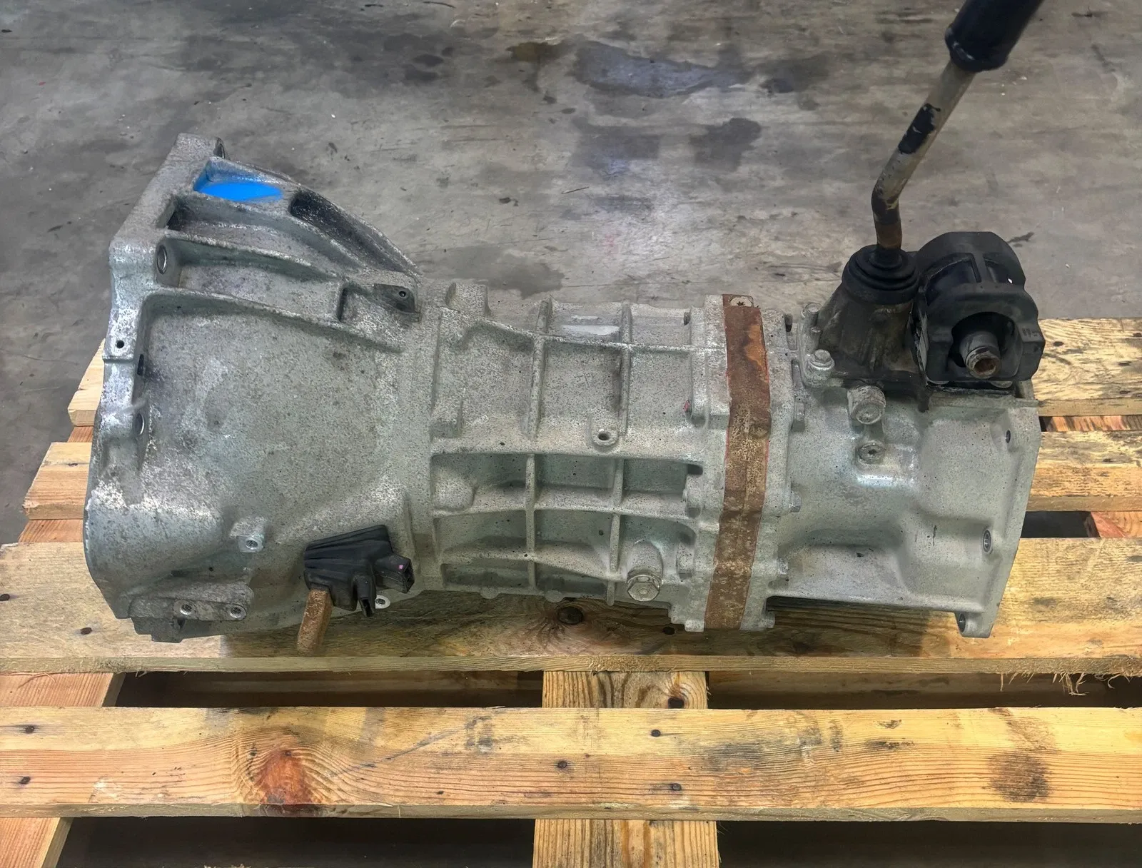 Toyota Hiace (H200) Gearbox Manual gearbox — TOYOTA HIACE / GRANVIA V (KDH2...