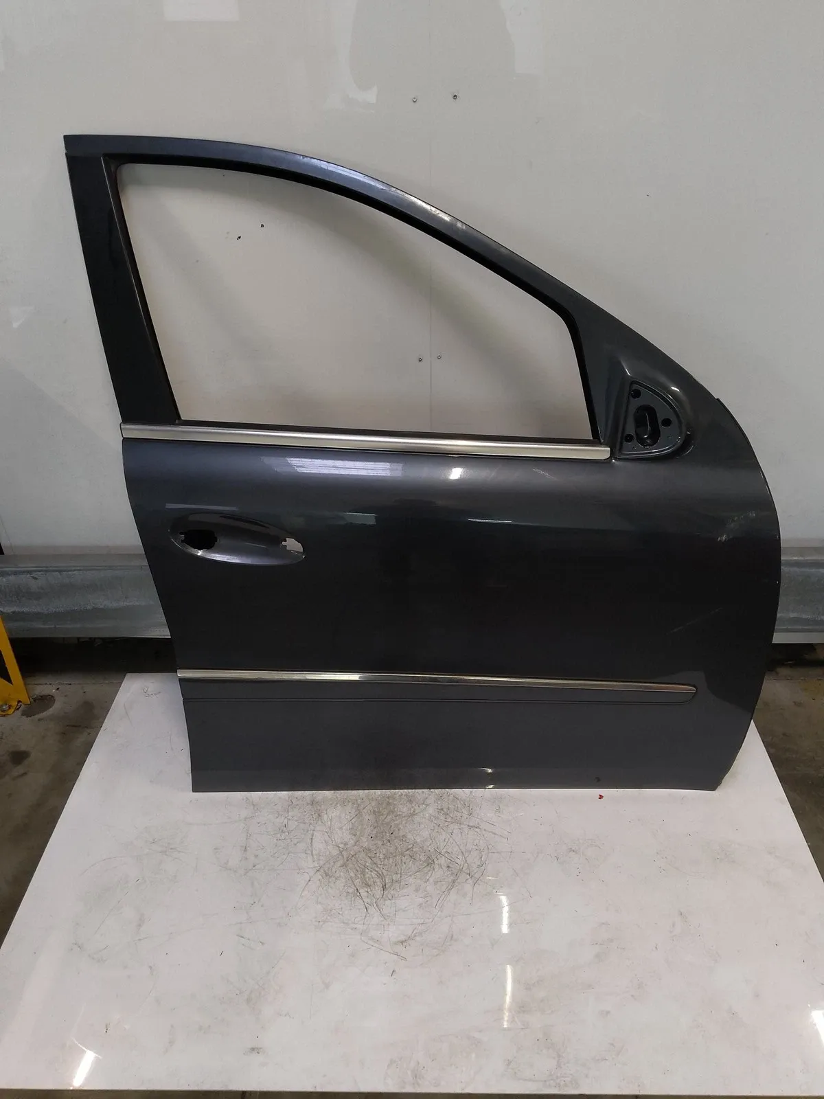 Mercedes-Benz ML (W164) Doors Door — front right — MERCEDES-BENZ M-CLASS ML 3...