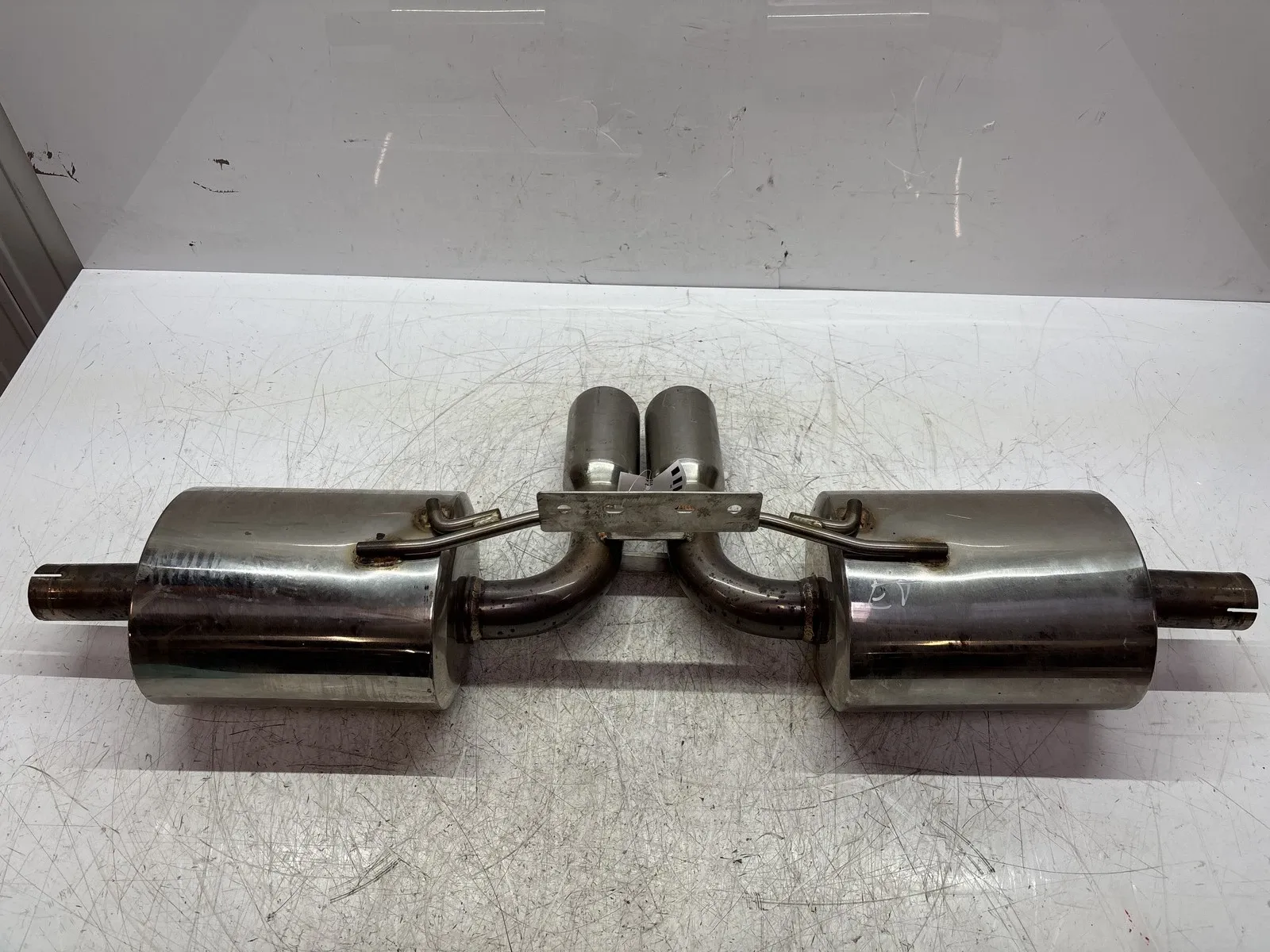 Porsche Boxster (986) Other parts Rear Muffler — PORSCHE BOXSTER (2002-2004)

Gen...