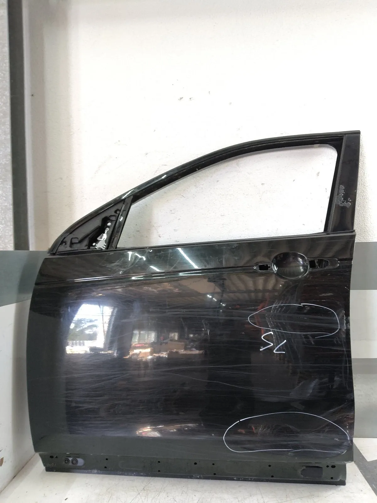 Land Rover Discovery Doors Left Front Door — LAND ROVER DISCOVERY SPORT (L...