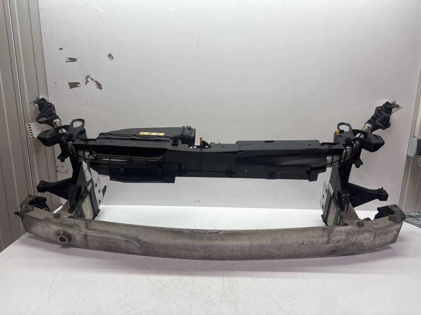 Mercedes-Benz CLA (C117) Cooling system Radiator support — MERCEDES-BENZ CLA (C117, X11...