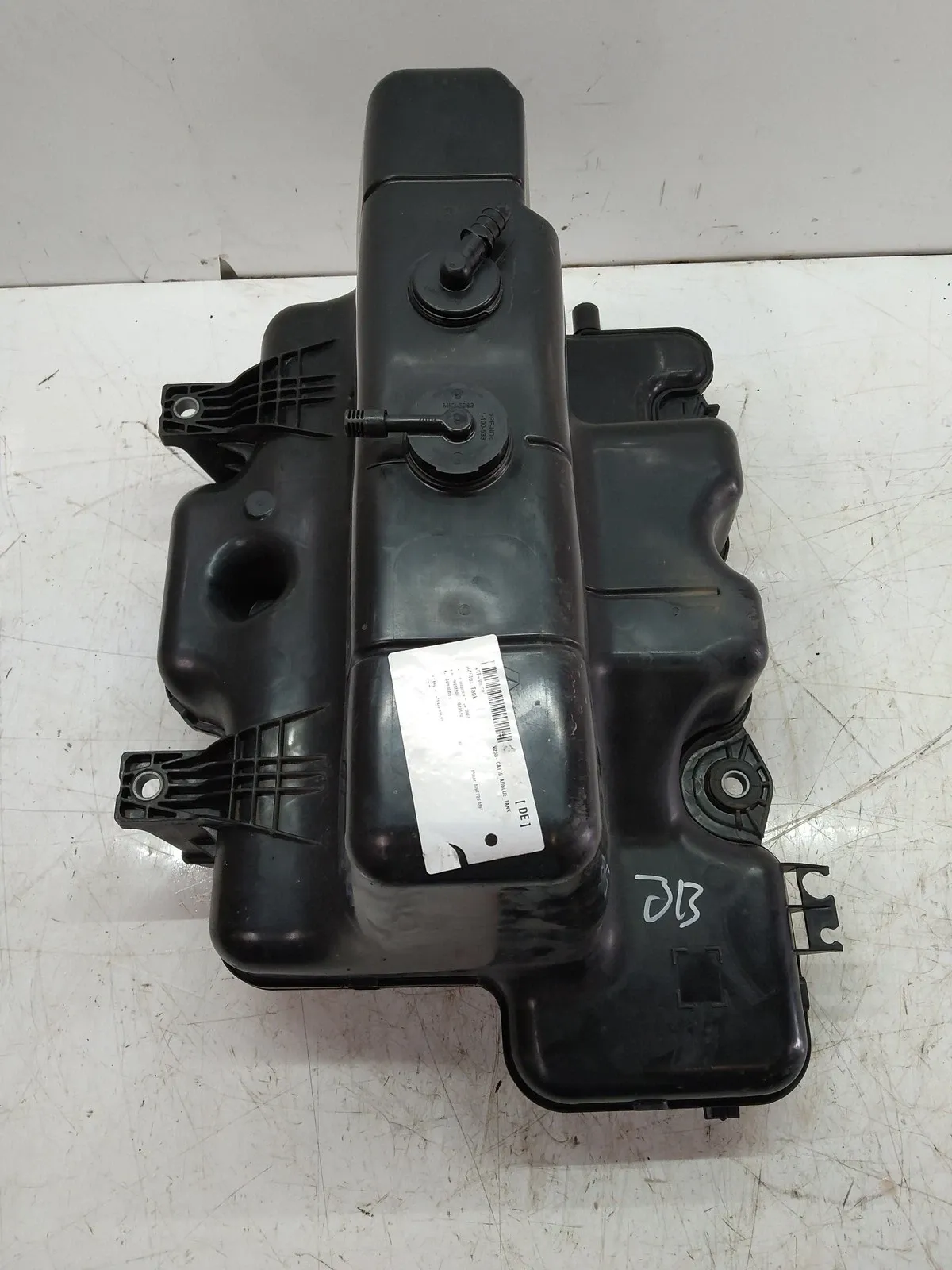 Nissan NV400 / Interstar Other parts AdBlue tank — NISSAN INTERSTAR X62B (2021-2024)...