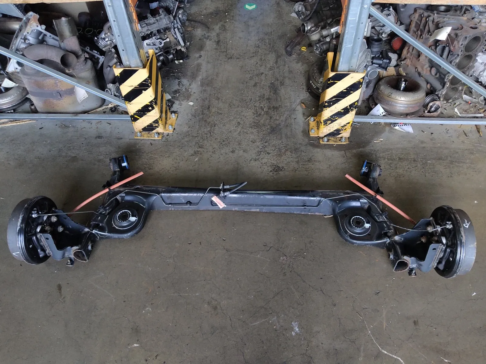 Dacia Duster Other parts Rear axle assembly — DACIA DUSTER (2017-2024)

...