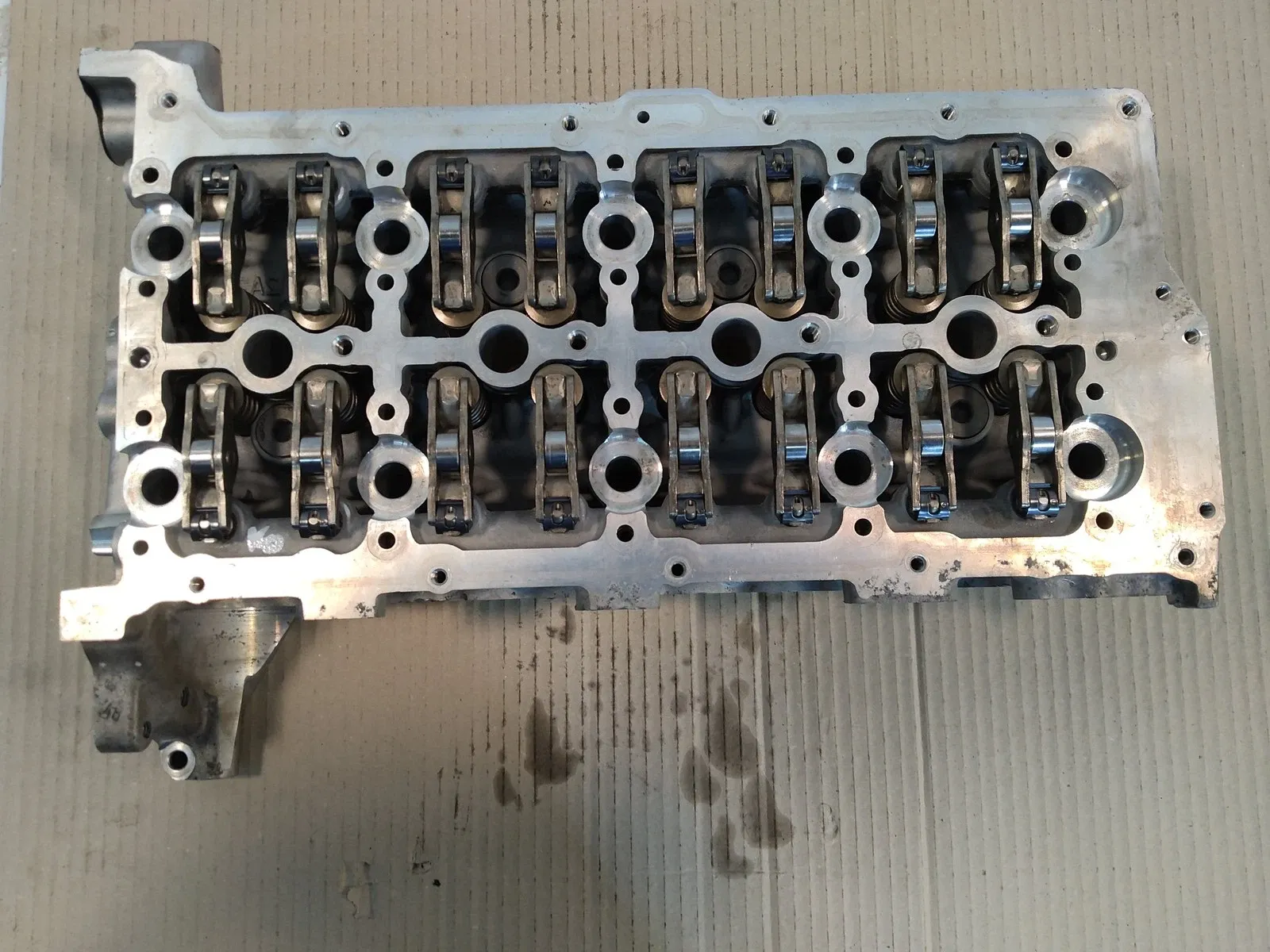 Kia Sportage Engine parts Cylinder head — KIA SPORTAGE III (SL) (2010-201...