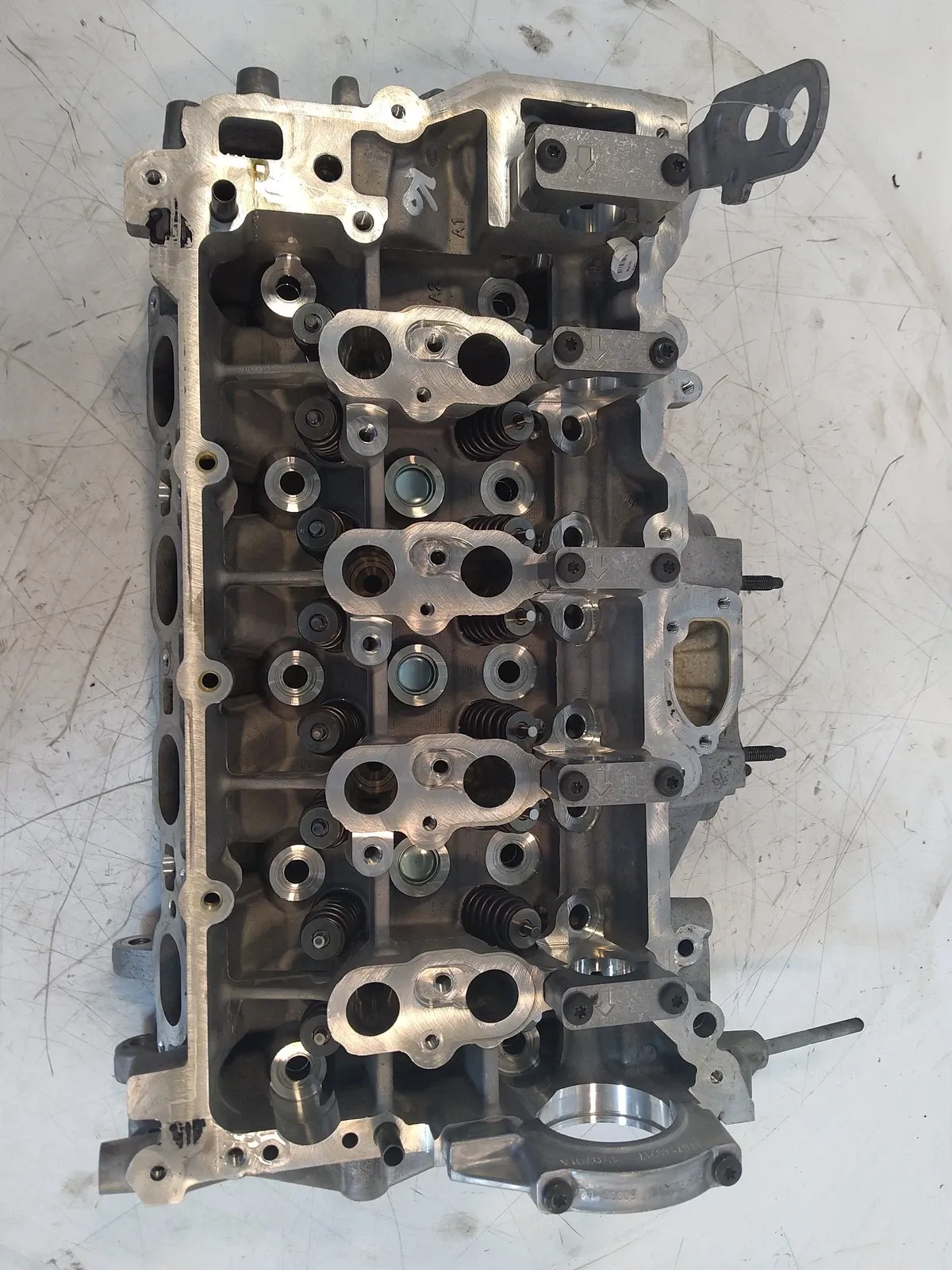Alfa-Romeo Stelvio Engine parts Cylinder head — ALFA ROMEO STELVIO (949) (2016-...