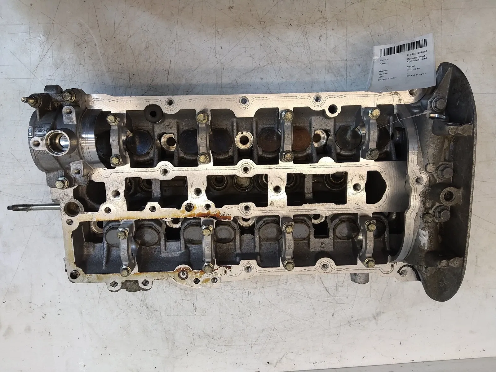 Volvo V40 Engine parts Cylinder head — VOLVO V40 (2012-2019)

Generati...