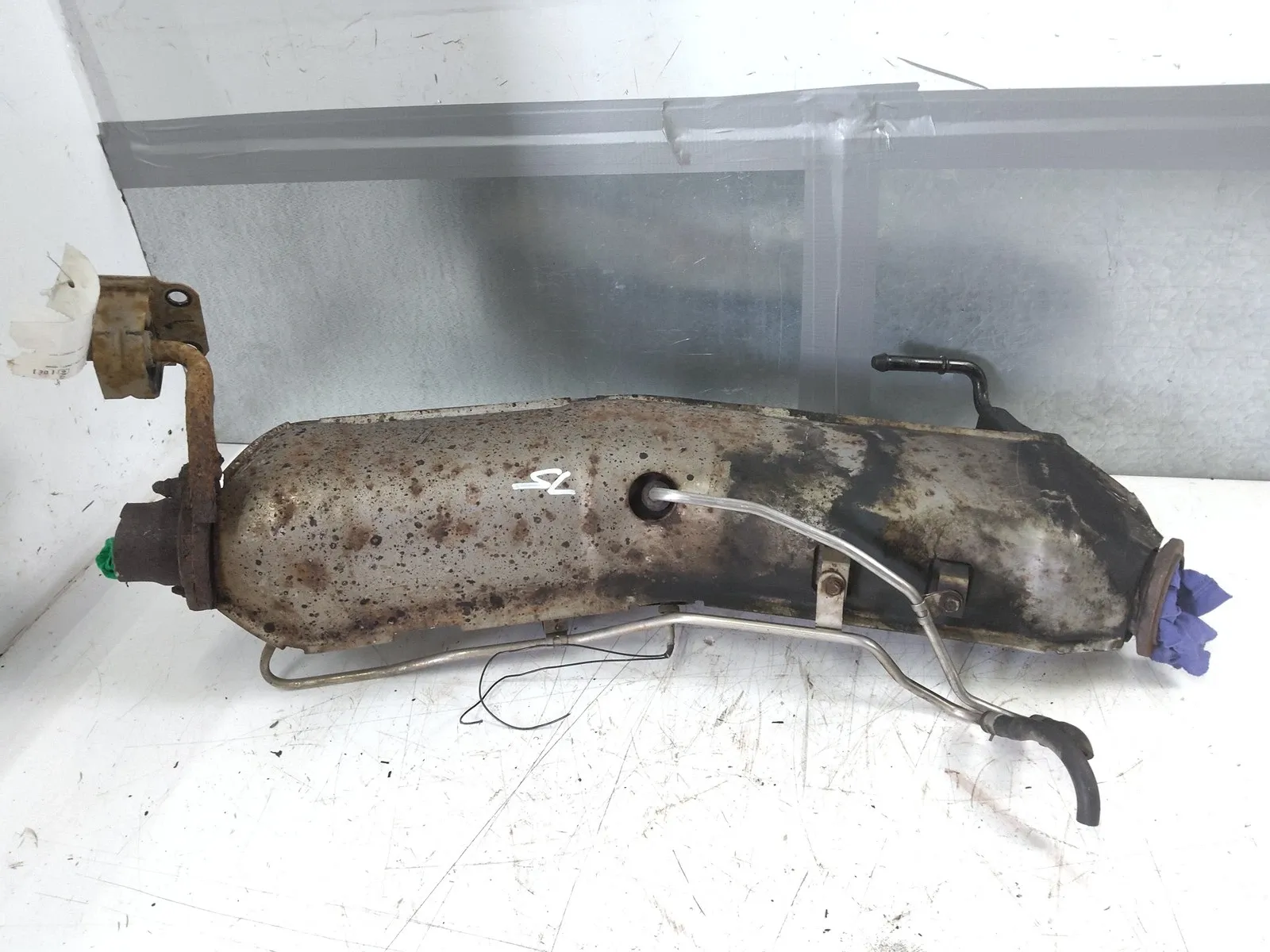 Nissan Navara (D23) Exhaust System Diesel particulate filter — NISSAN NAVARA (2015...