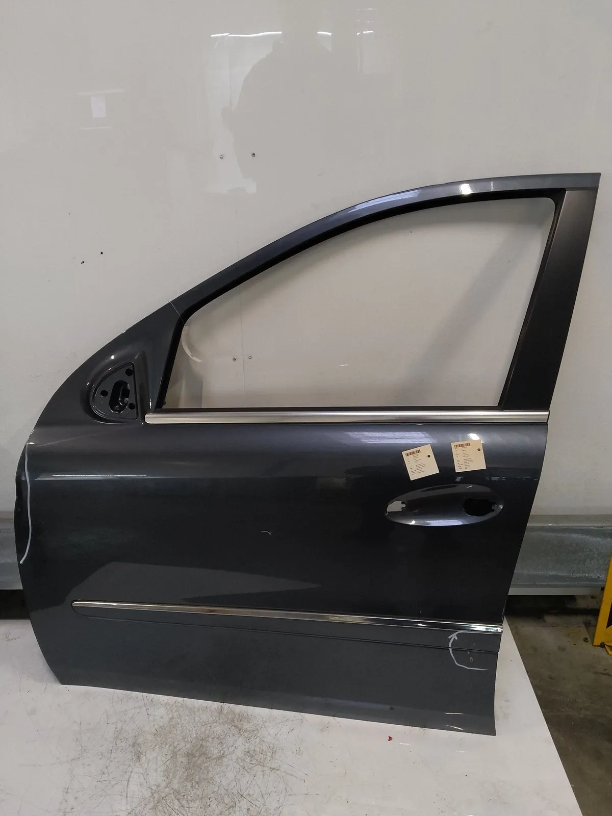 Mercedes-Benz ML (W164) Doors Door — front left — MERCEDES-BENZ M-CLASS ML 30...