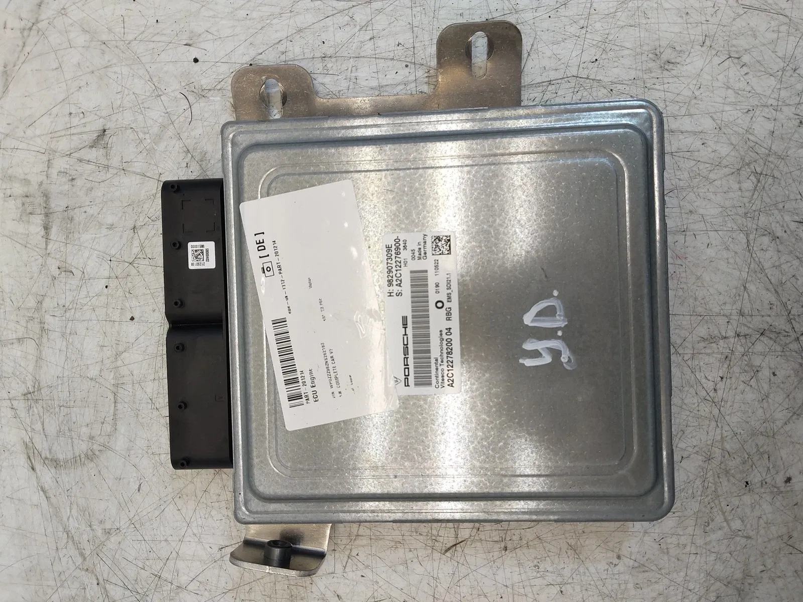 Porsche Boxster (981) Electrical parts Engine Control Unit — PORSCHE 718 BOXSTER / CAY...