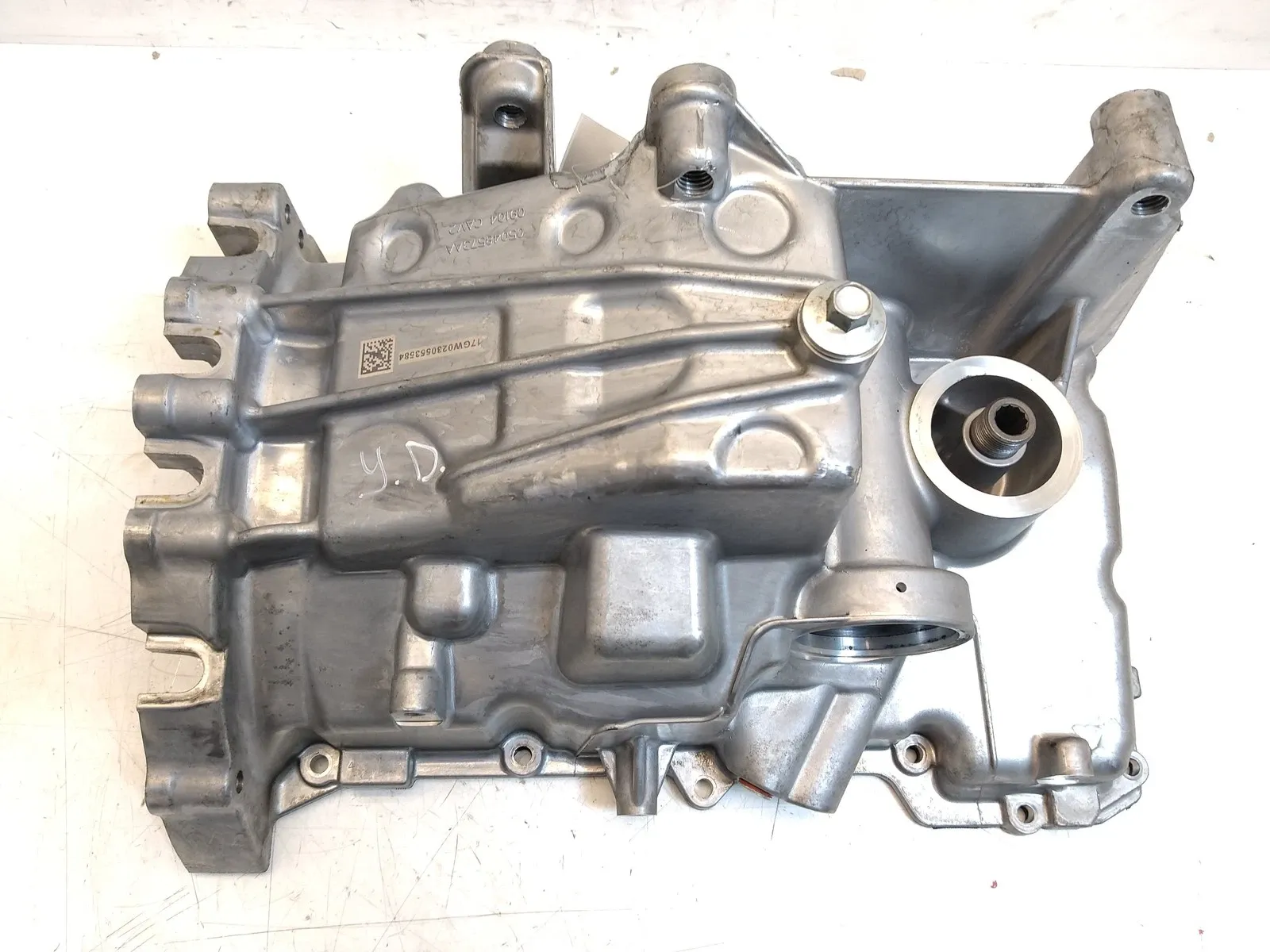 Jeep Wrangler (JL) Engine parts Oil sump — JEEP WRANGLER III (JK) — 05048573AA
...