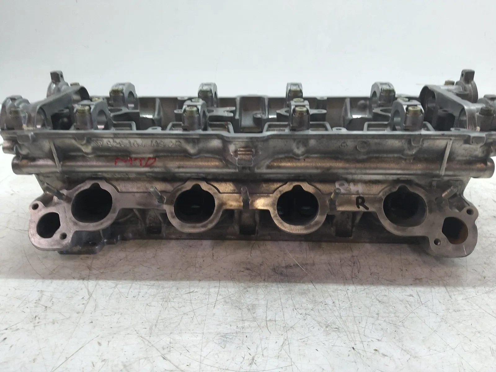 Porsche 928 Engine parts Cylinder head — PORSCHE 928 (1977-1995) — 928.1...
