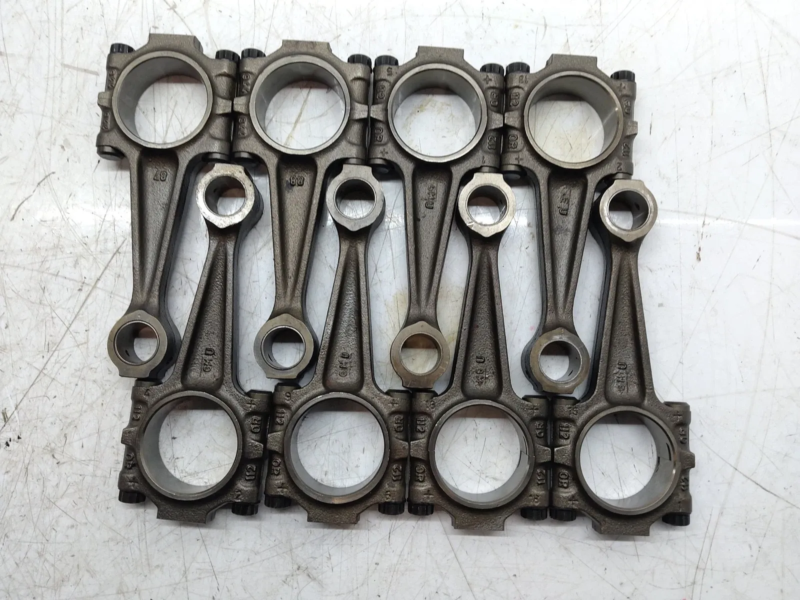 Porsche 928 Engine parts 8 × Connecting rod — PORSCHE 928 (1977-1995) — ...