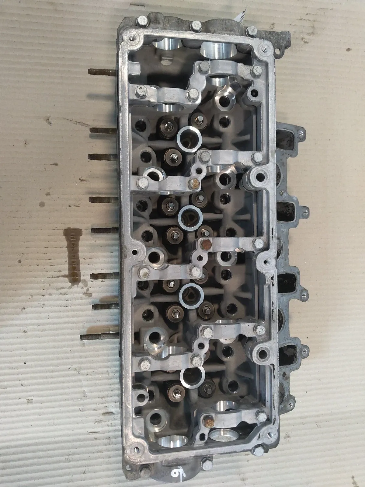 Volkswagen Transporter (T5, Caravelle, Multivan) Engine parts Cylinder head — VW TRANSPORTER / MULTIVAN (7E, ...