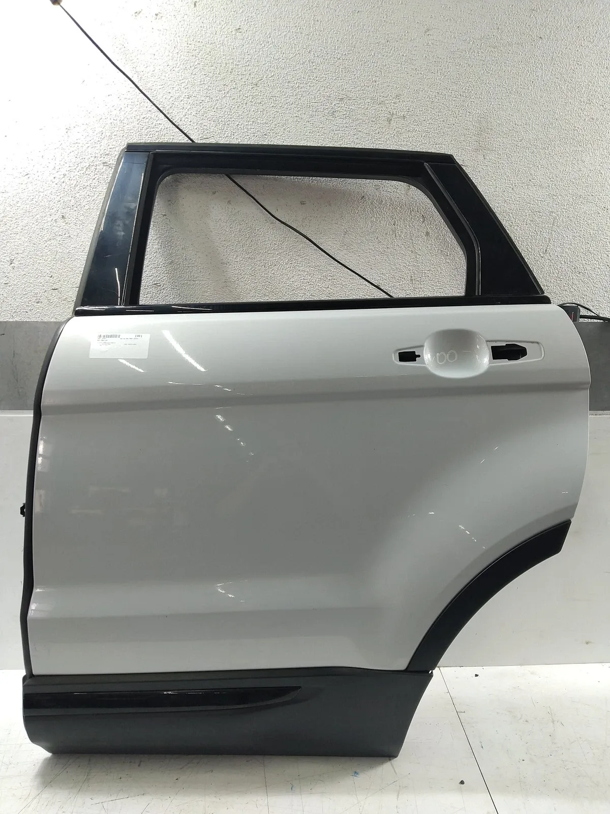 Land Rover Range Rover (L405) Doors Door — rear left — LAND ROVER RANGE ROVER DISCO...