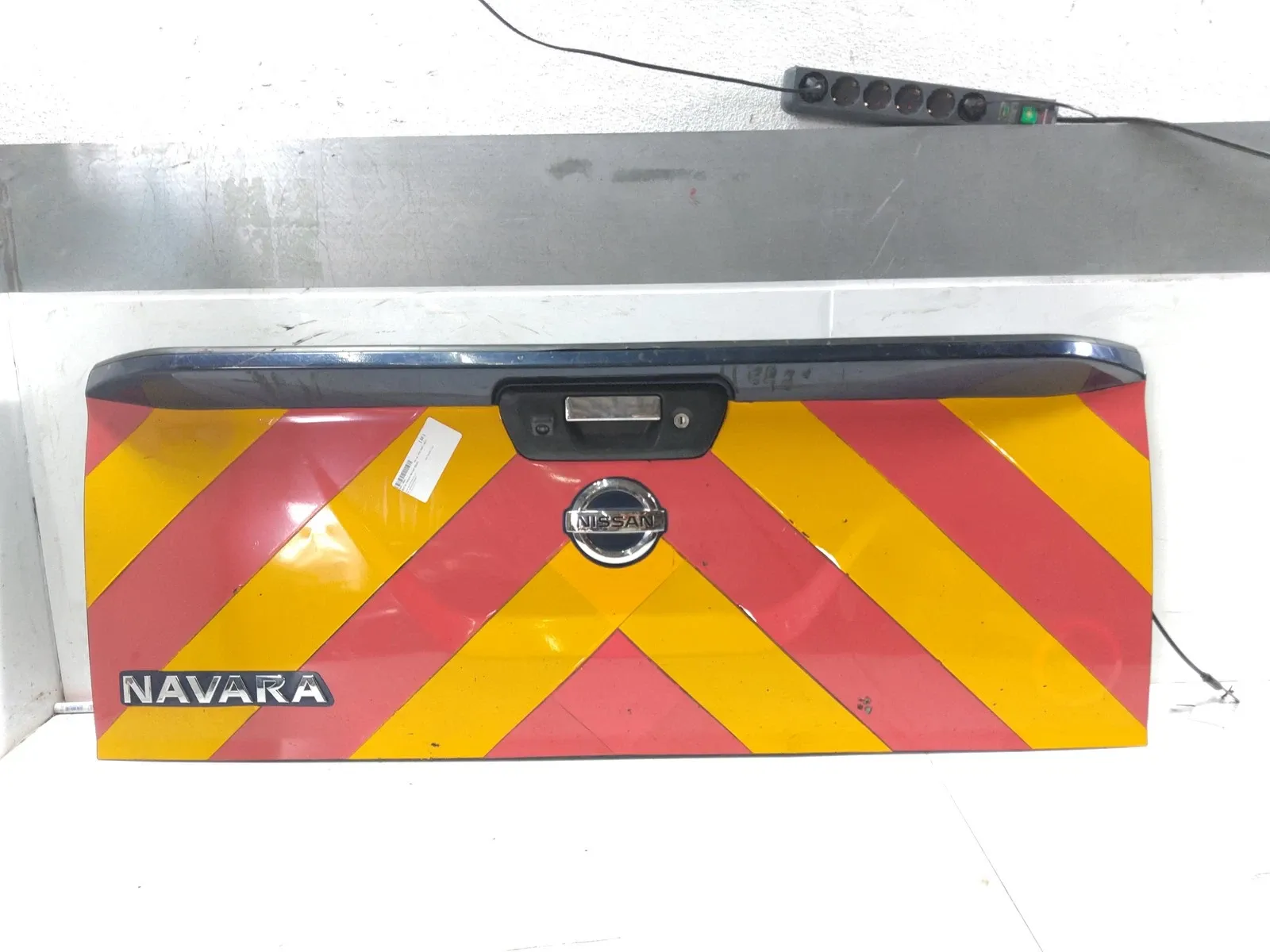 Nissan Navara (D23) Doors Tailgate — NISSAN NAVARA NP300 D23 (2015-PRESEN...