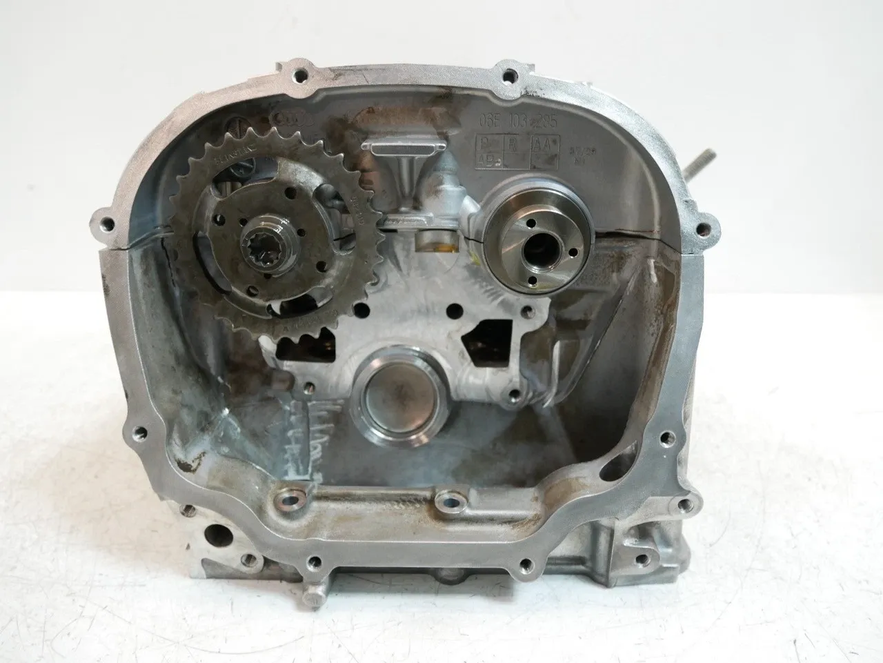 Porsche Cayenne Engine parts Cylinder head — PORSCHE CAYENNE (2011-2017) — 0...