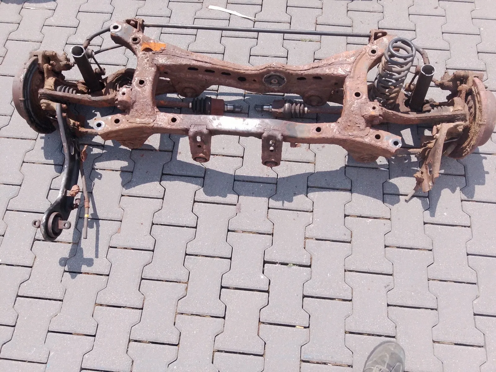 Kia Sportage Other parts Rear axle — KIA SPORTAGE III (SL) (2010-2015) —...