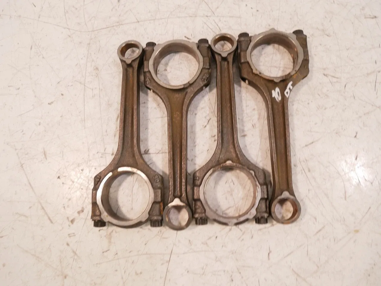 Kia Sportage Engine parts 4 × Connecting rod — KIA SPORTAGE V (NQ5) (2021...