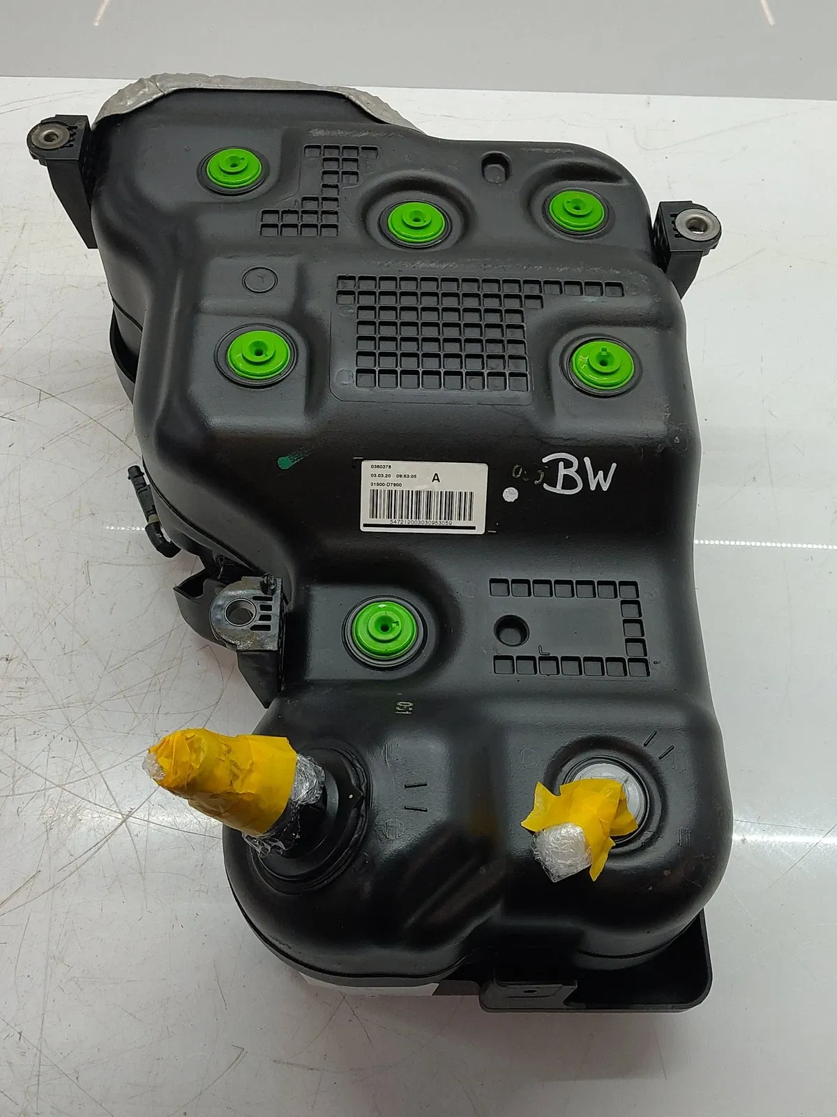 Kia Sportage Other parts AdBlue tank — KIA SPORTAGE IV QLE (2018-2022)

...