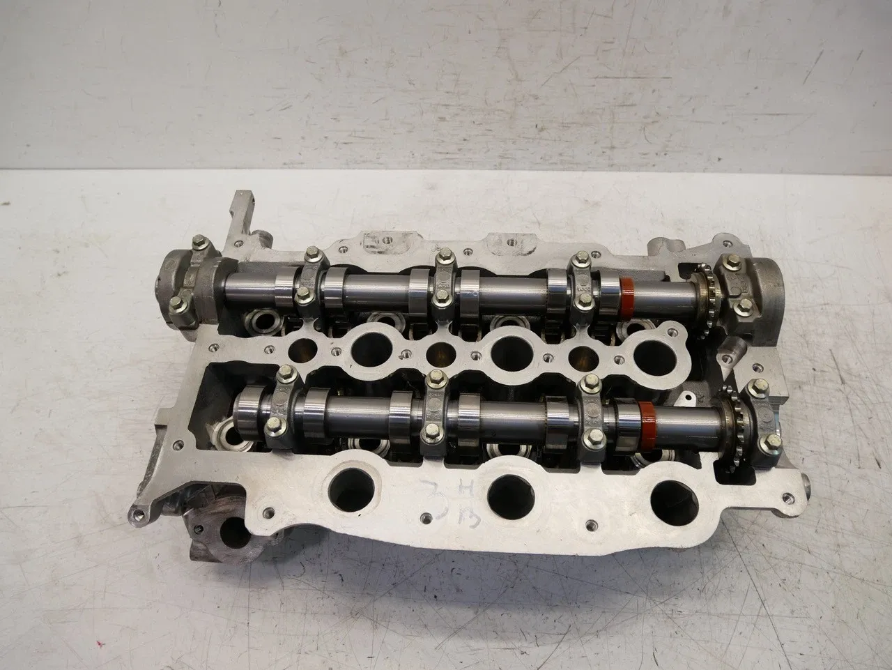 Jaguar XF Engine parts Cylinder head — JAGUAR XF (CC9, X250) (2008-201...