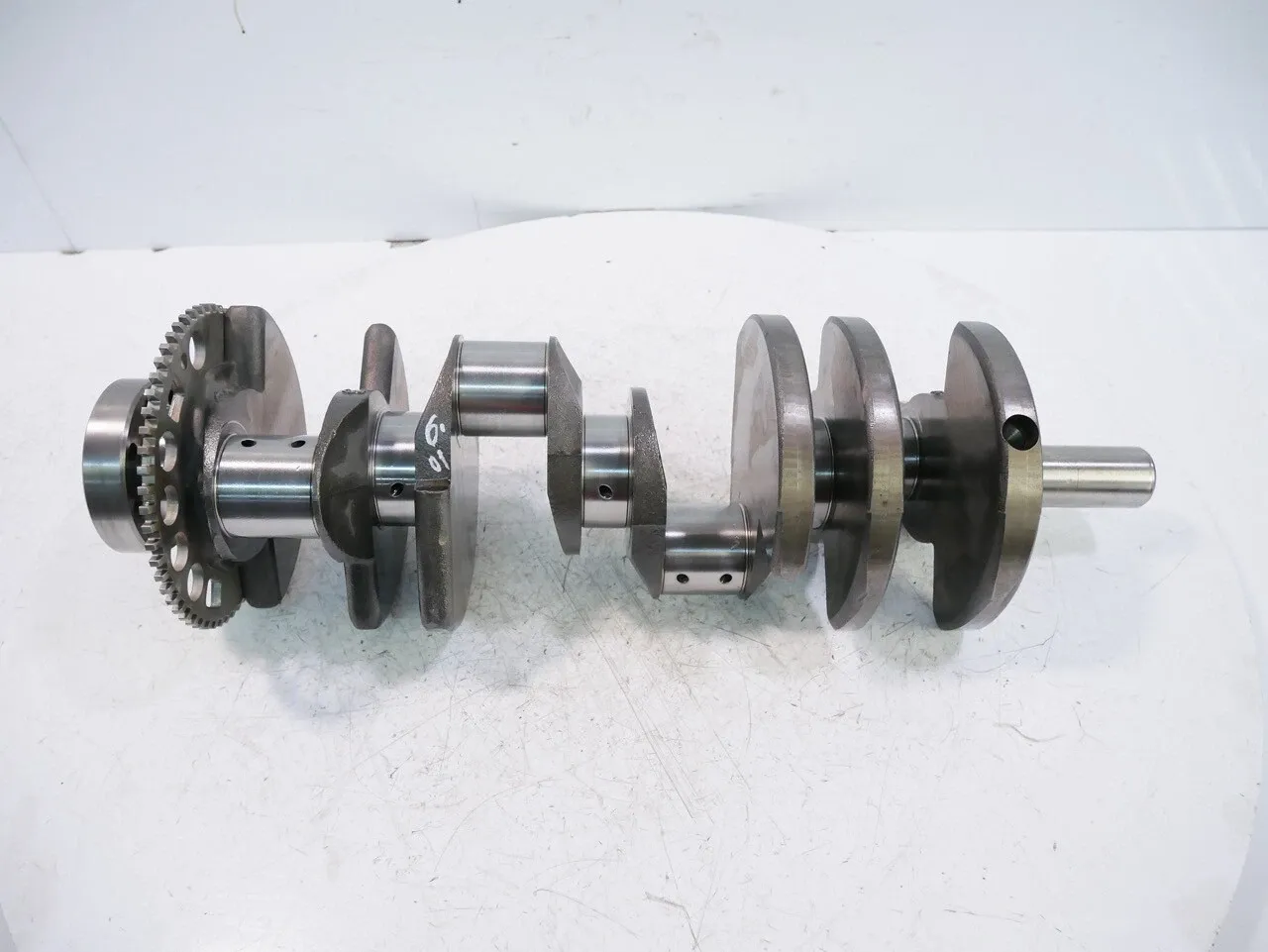 Chevrolet Silverado Engine parts Crankshaft — CHEVROLET SILVERADO 1500 (2013-PRE...