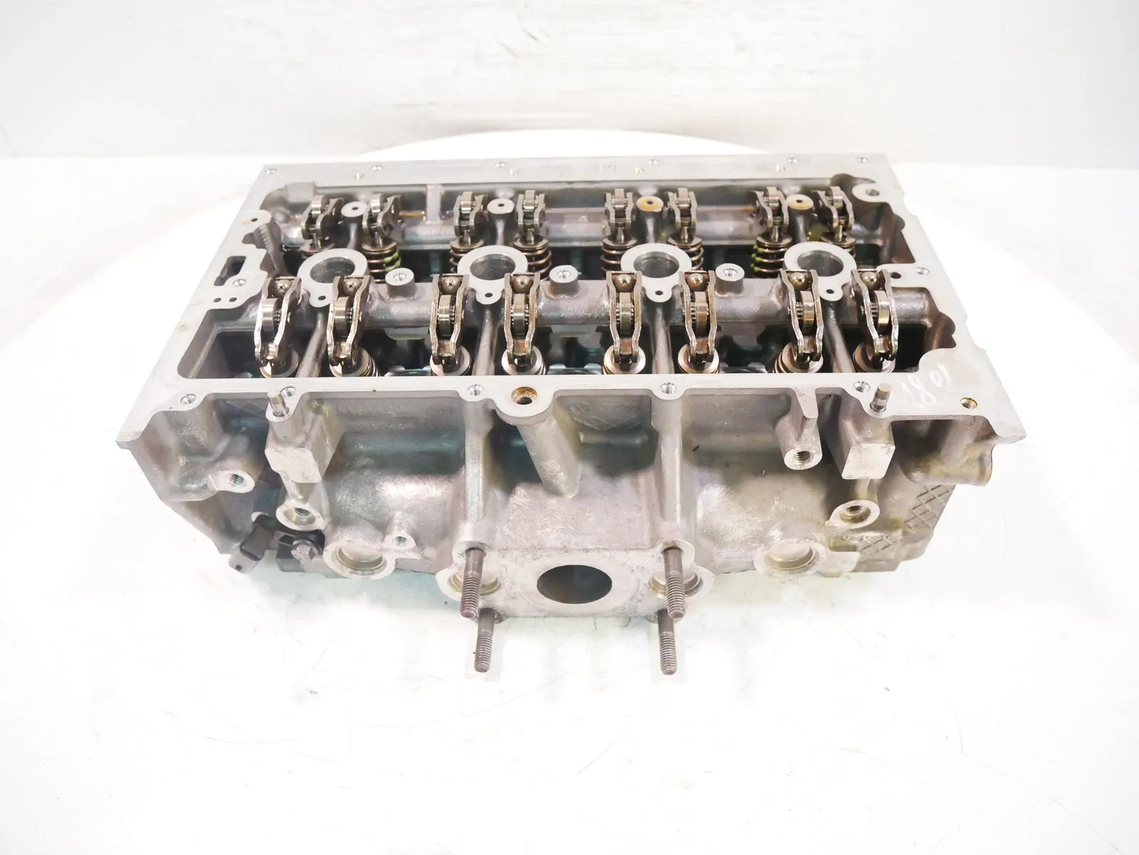 Seat Leon Engine parts Cylinder head — SEAT AUDI SKODA VW LEON (2018-2...