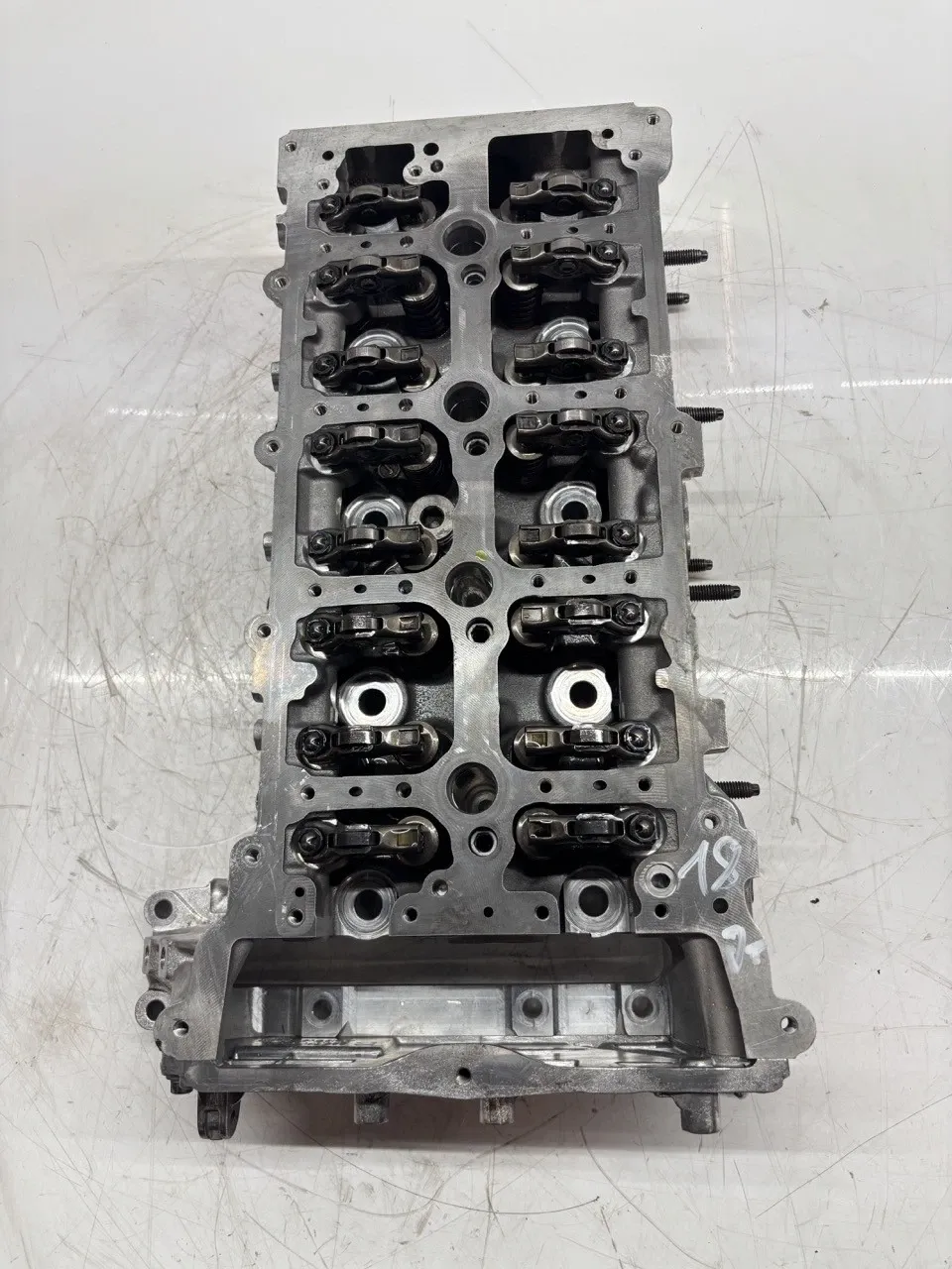 Mercedes-Benz E (W213) Engine parts Cylinder head — MERCEDES-BENZ E-CLASS W213 C238...