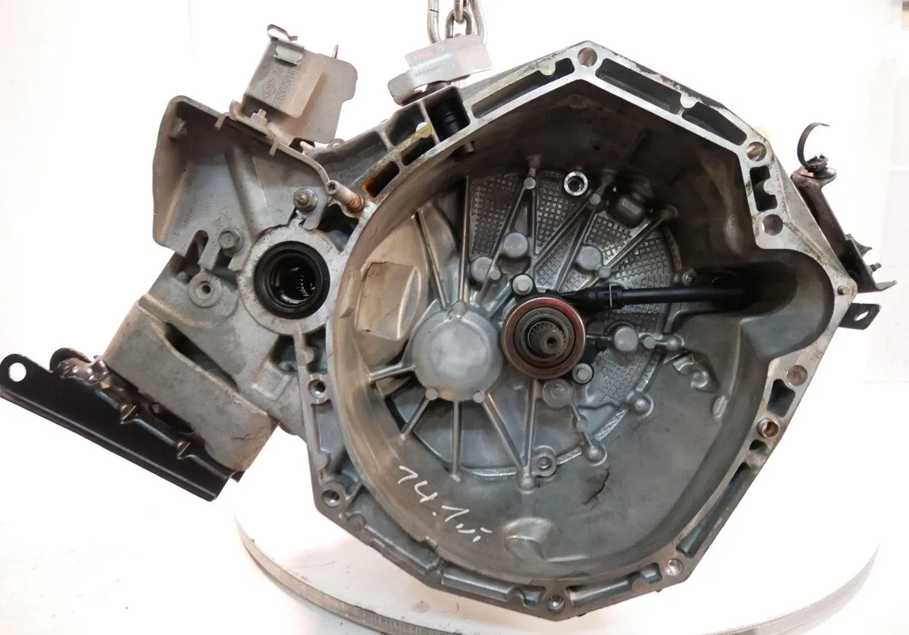 Dacia Duster Gearbox Manual gearbox — DACIA DUSTER I (2010-2017) — 3...