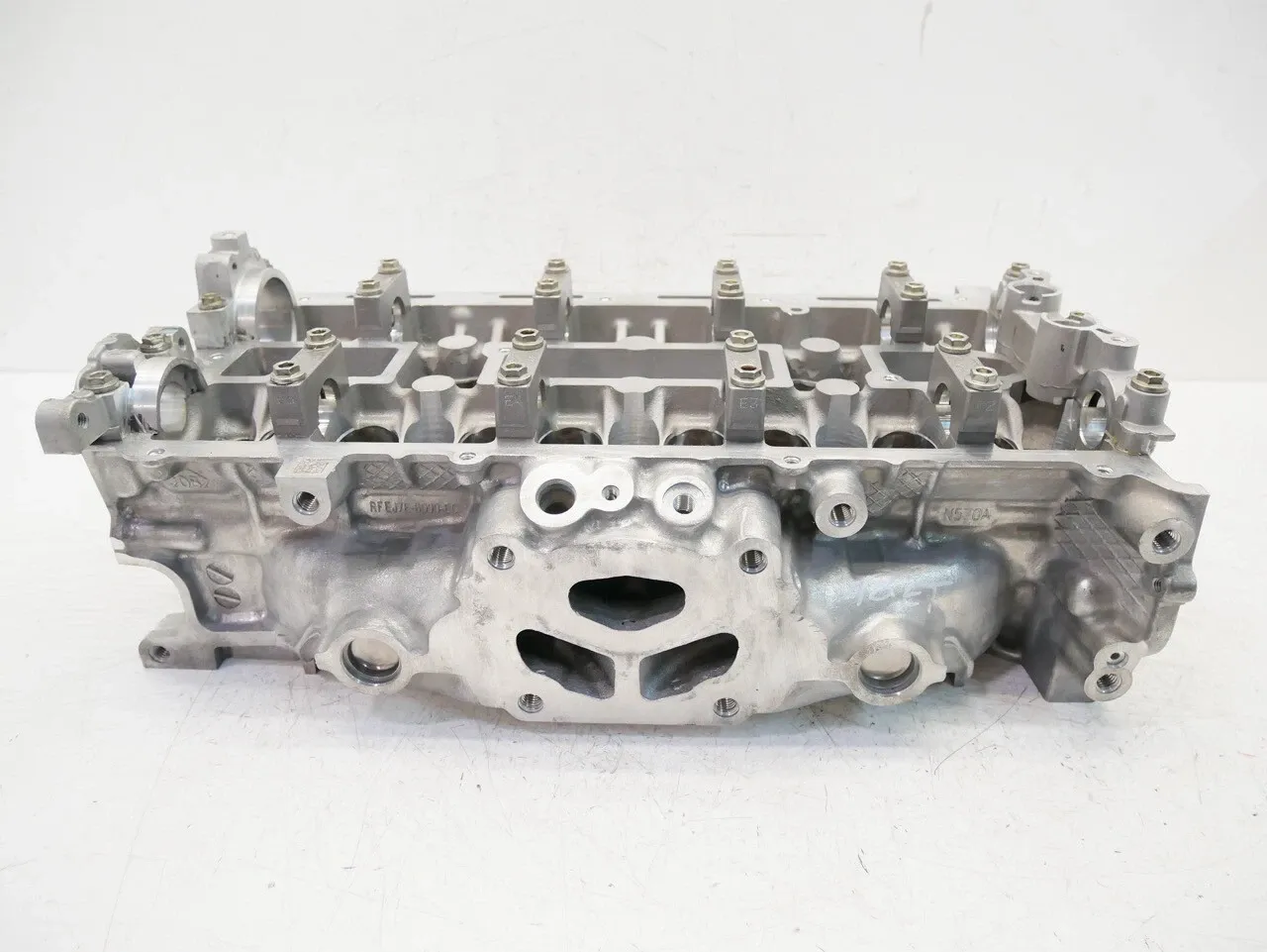 Ford Mustang Engine parts Cylinder head — FORD MUSTANG VI (2014-2023) — E...